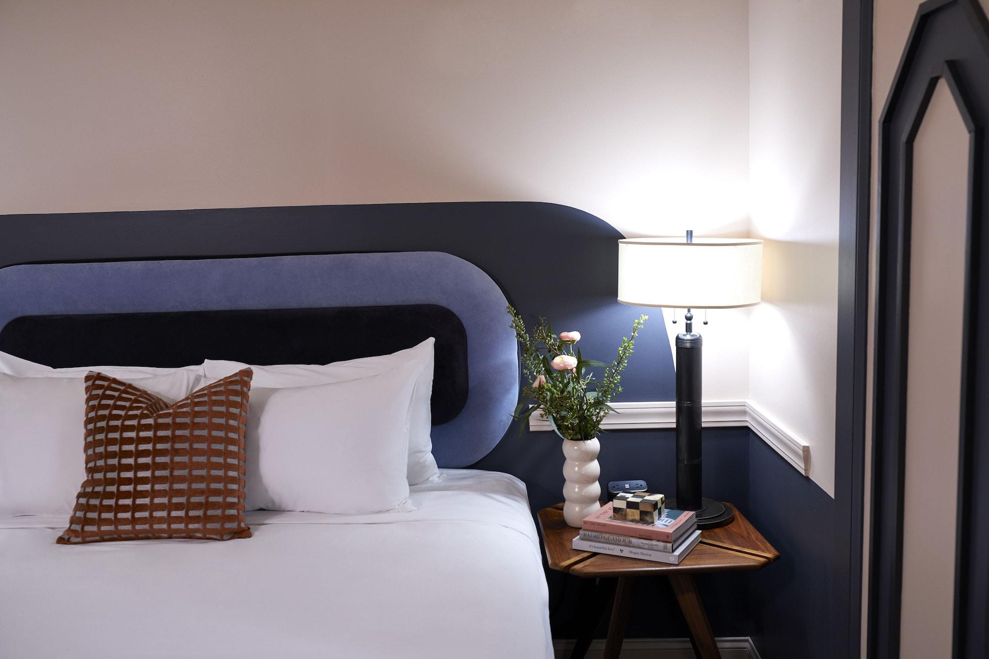 The Oliver Hotel Knoxville, by Oliver by null