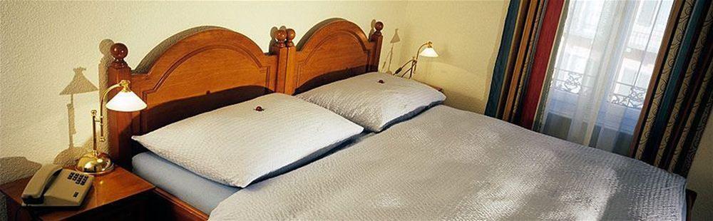 Hotel Alexandra by null