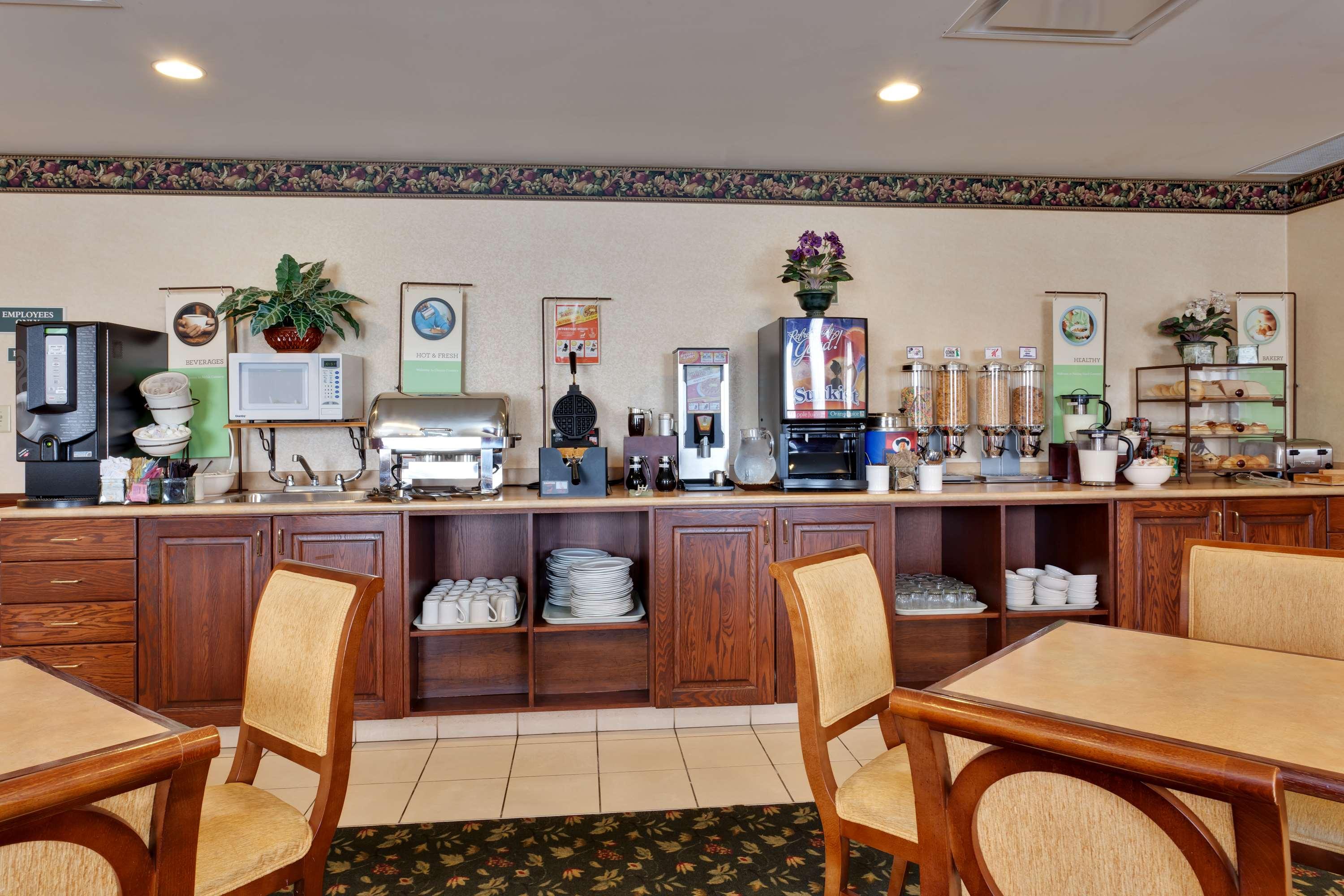 Country Inn & Suites by Radisson London South