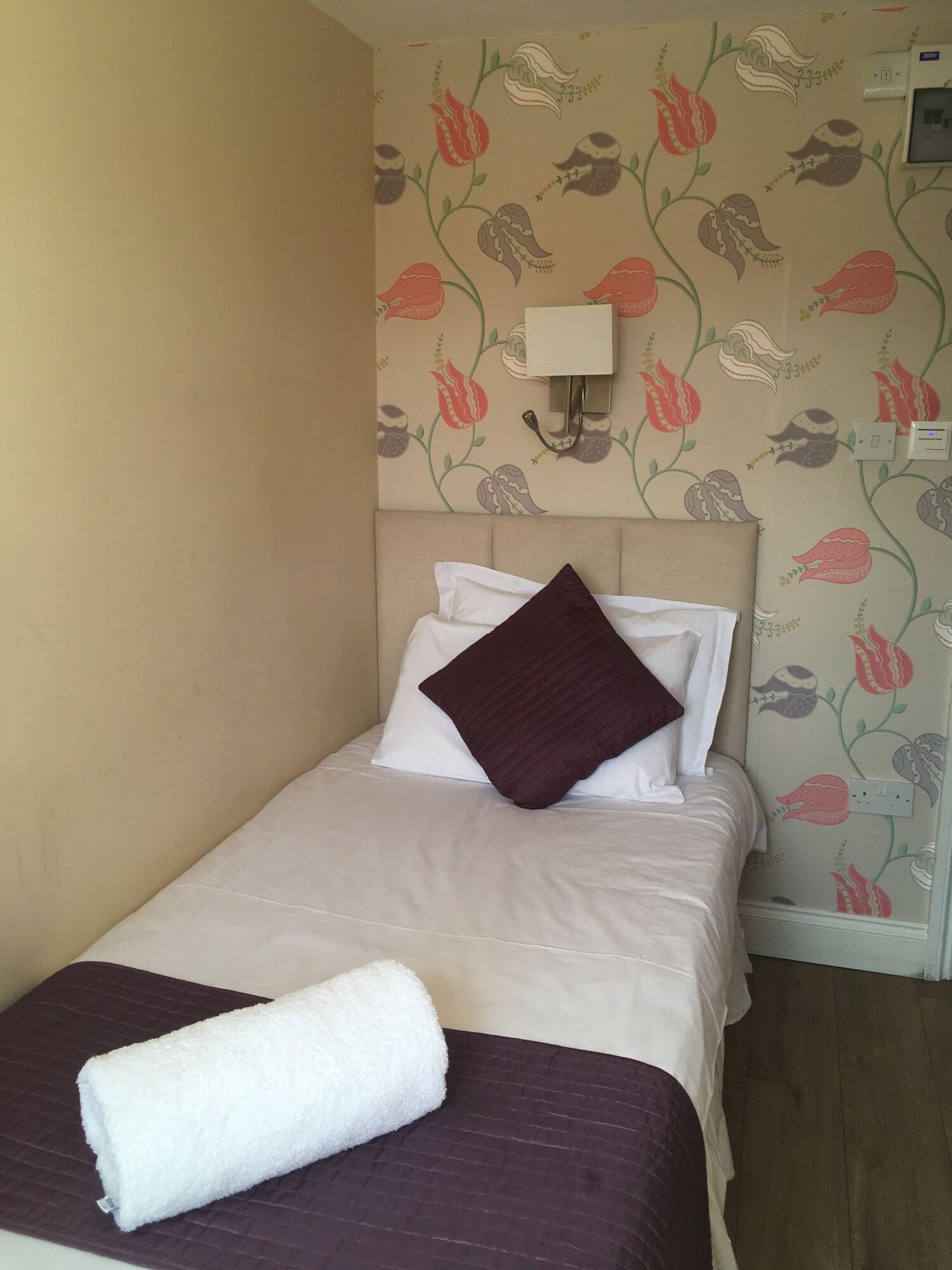 George Hotel