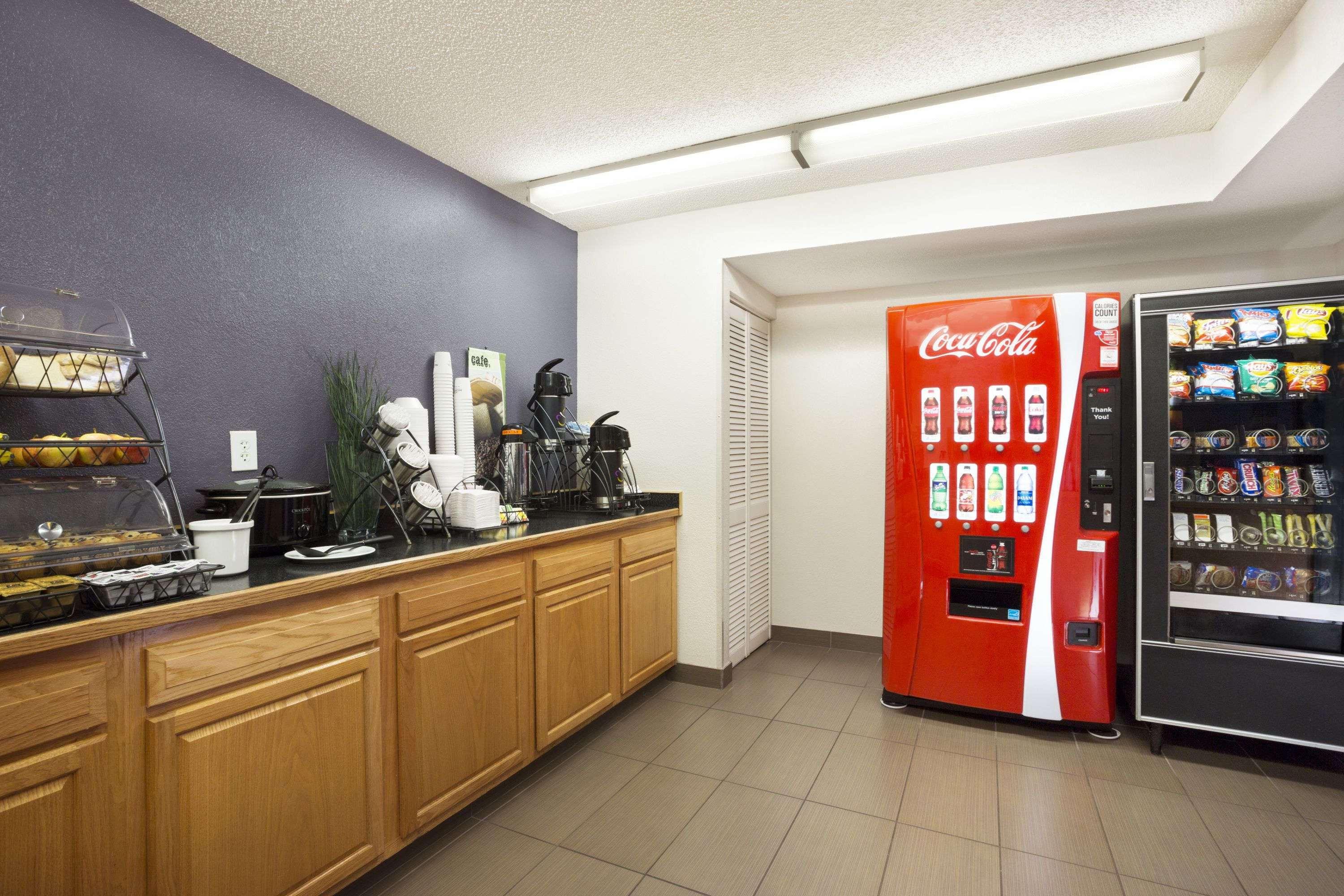Microtel Inn & Suites By Wyndham Louisville East