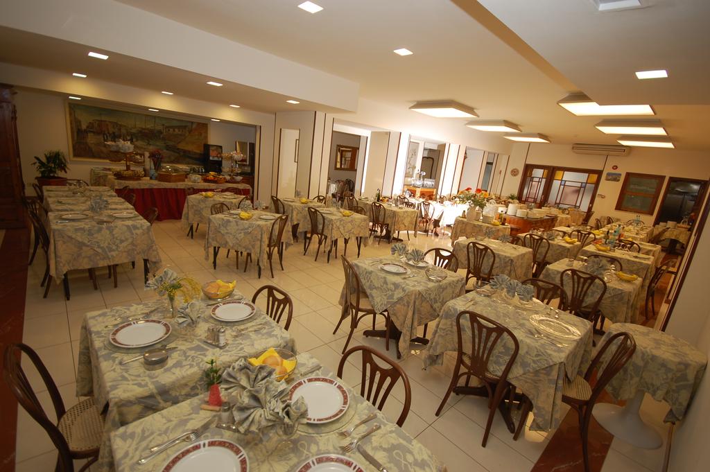 Hotel Bella Riviera
