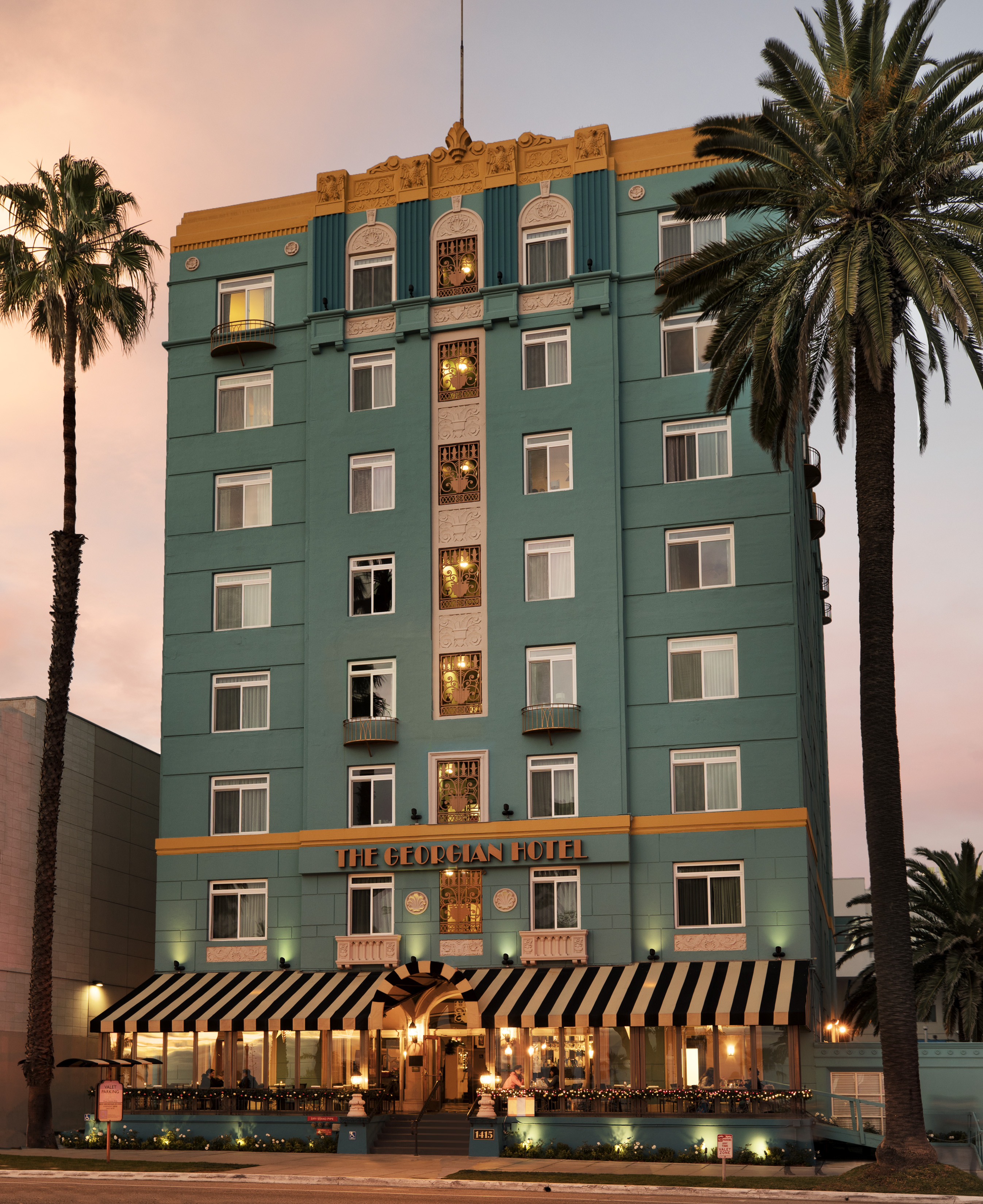 The Georgian Hotel by null