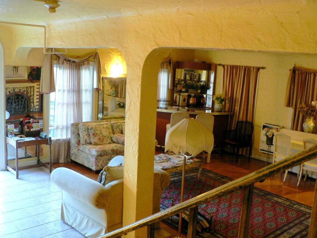 Hotel del Flores by null