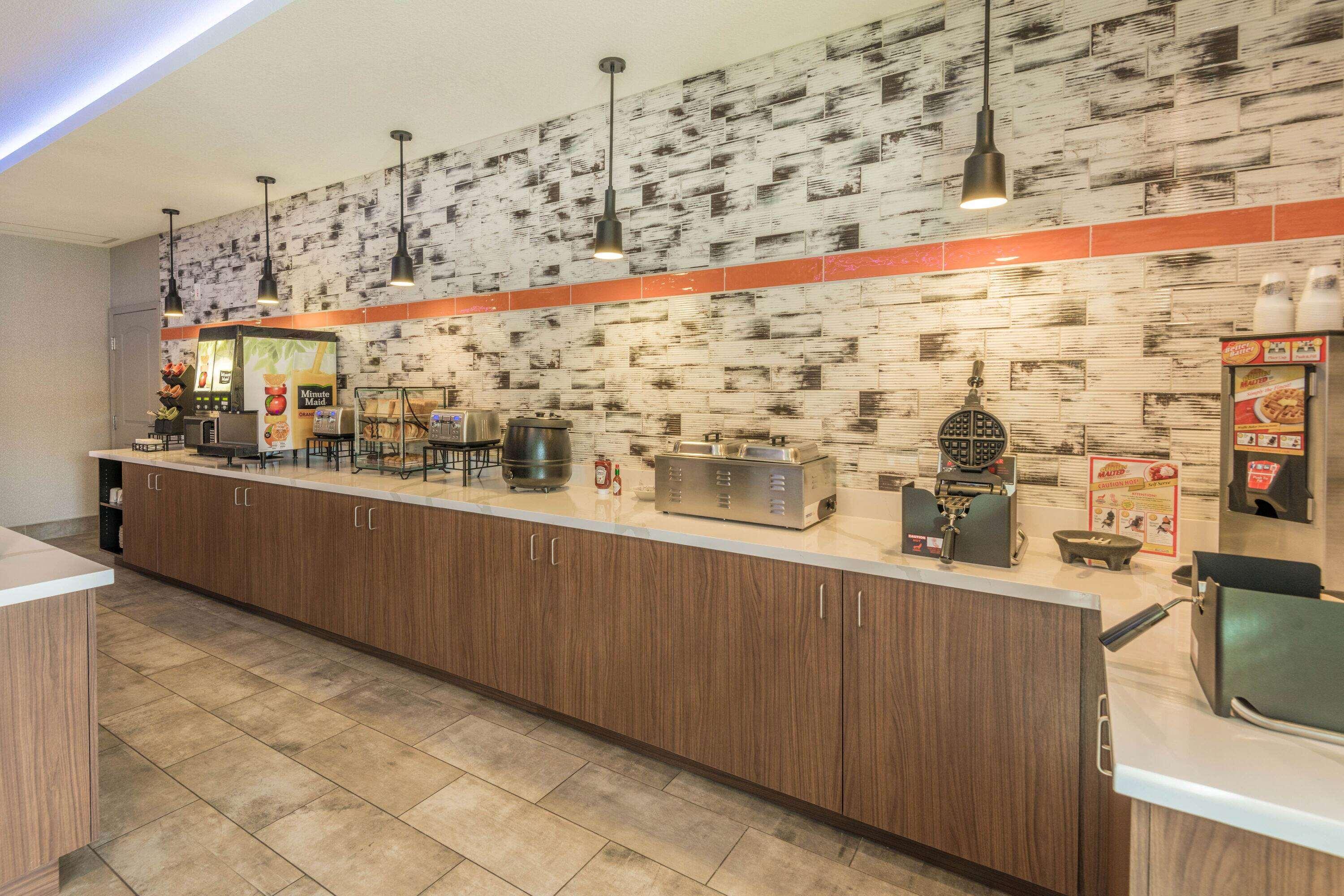 La Quinta Inn & Suites Las Vegas Airport South