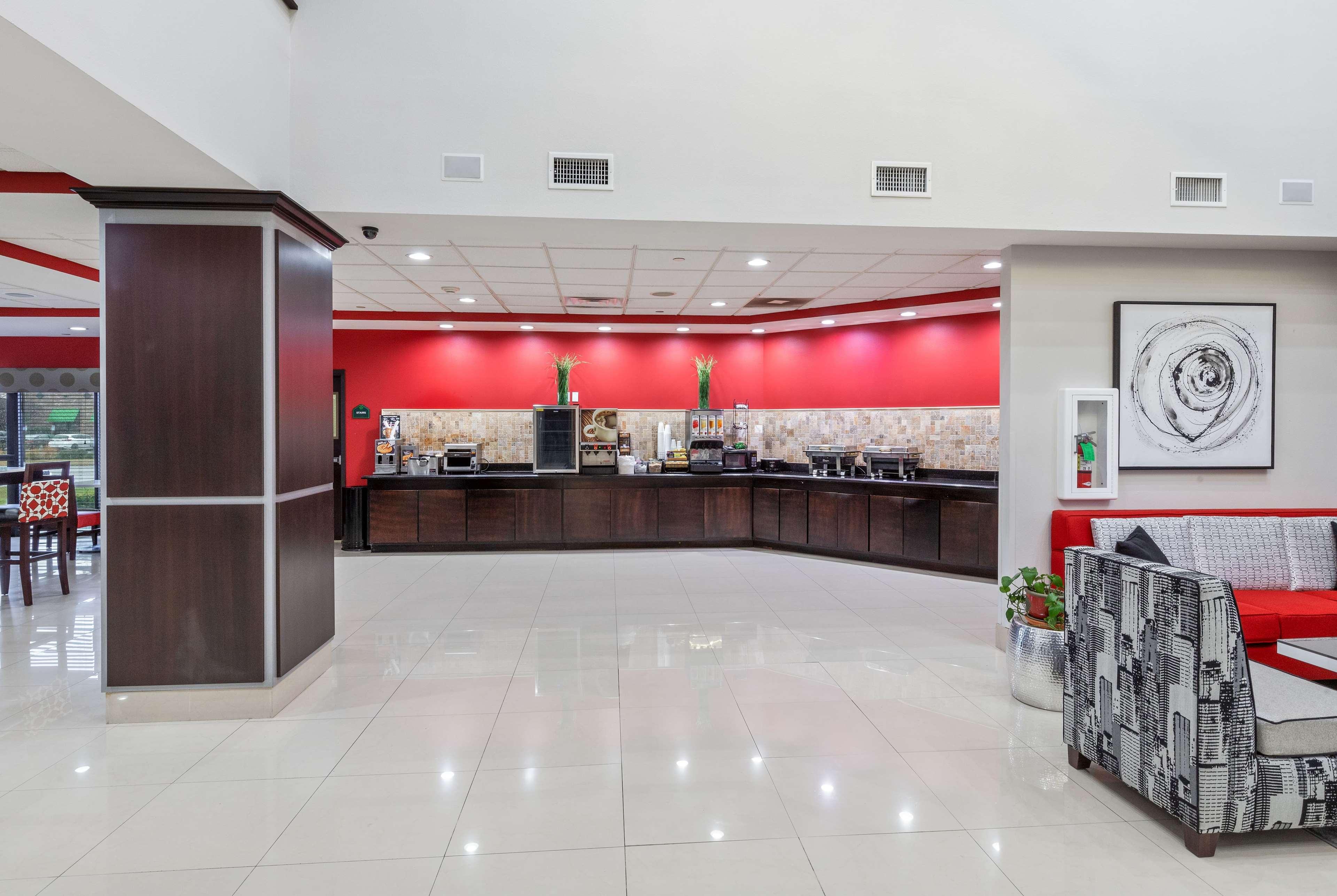 Wingate By Wyndham Lake Charles Casino Area