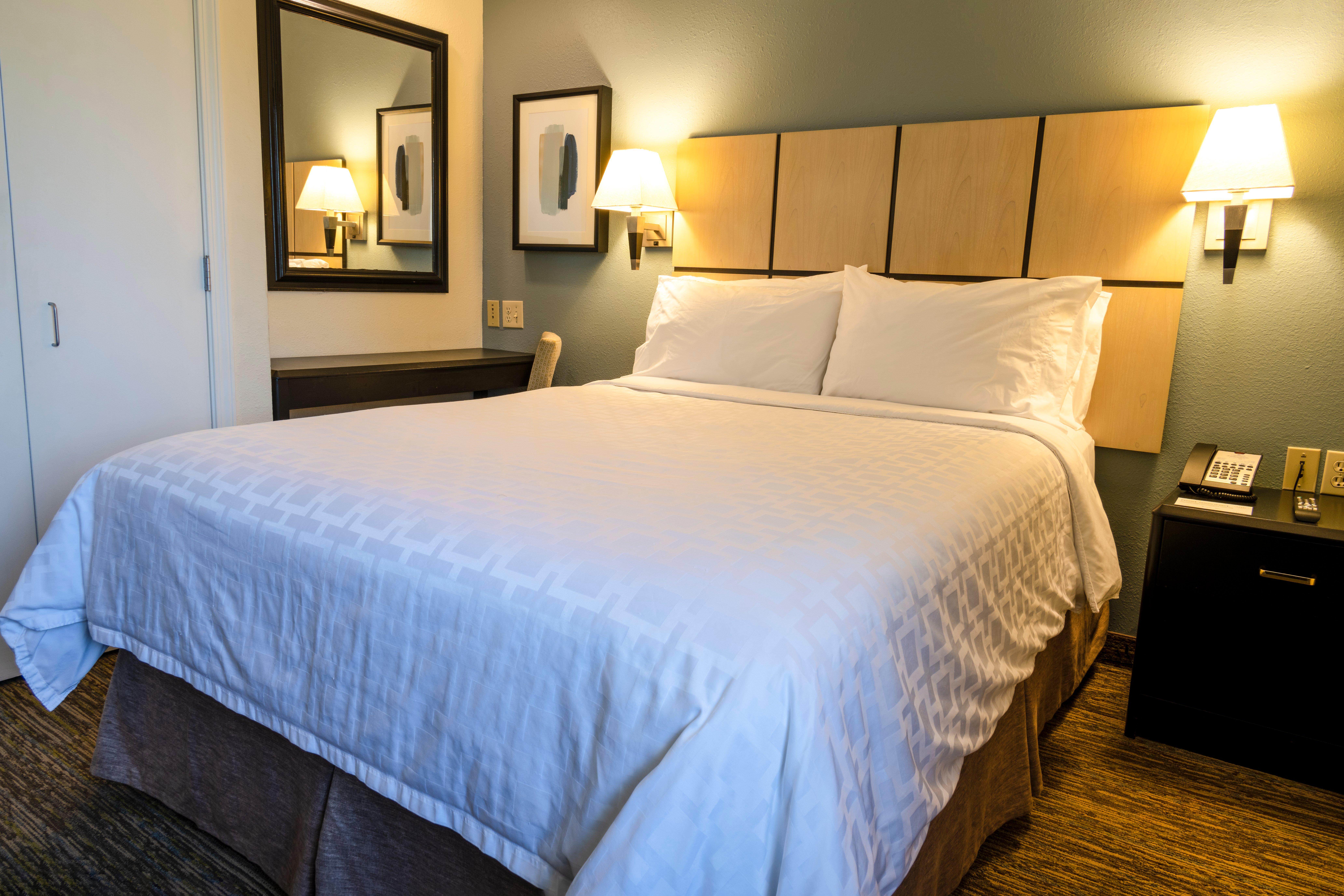 Candlewood Suites East Lansing