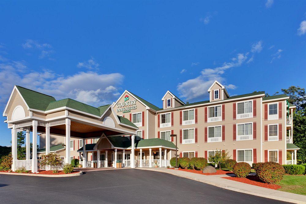 Country Inn & Suites by Radisson, Lake George (Queensbury), NY image