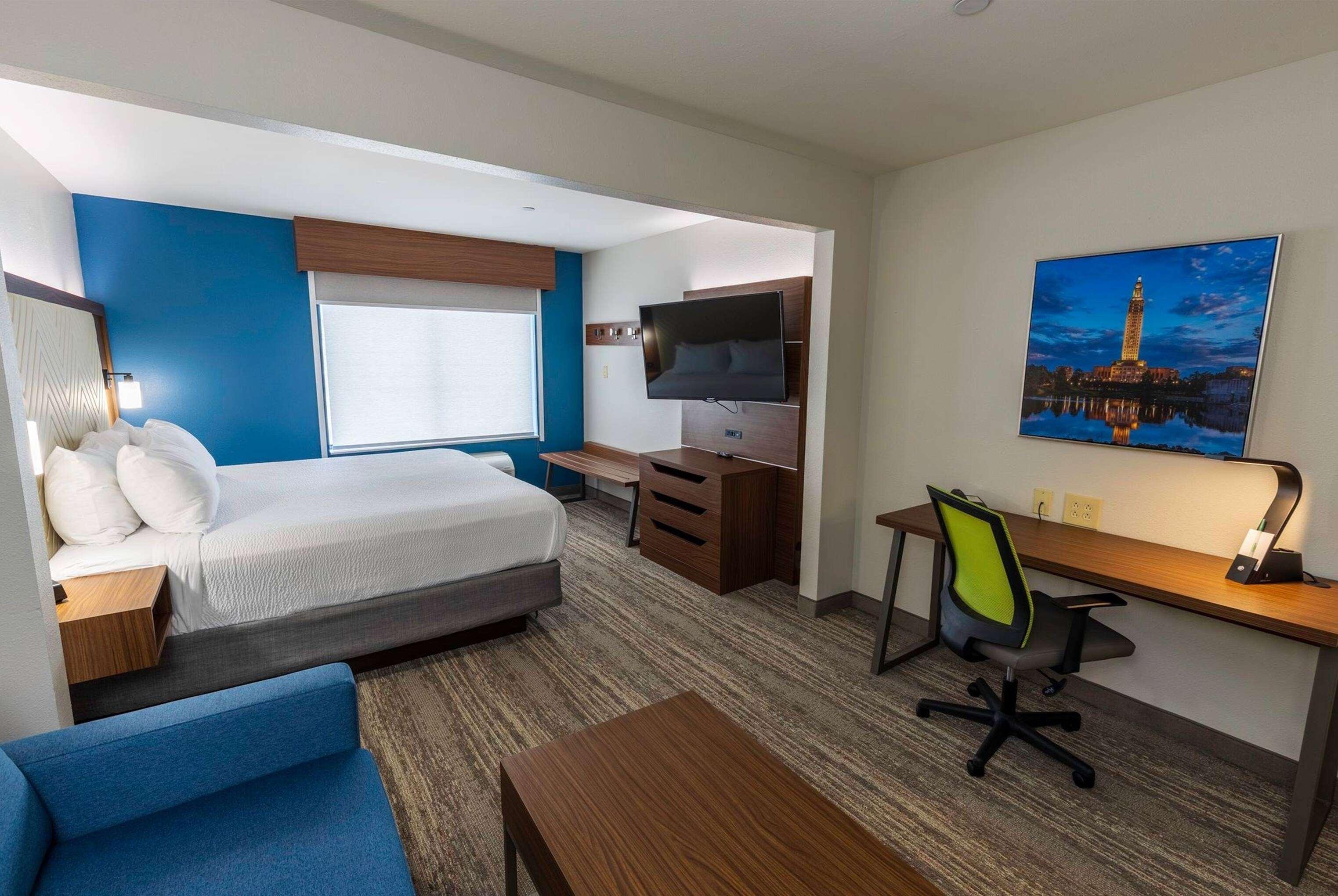 Wingate By Wyndham Lafayette Airport