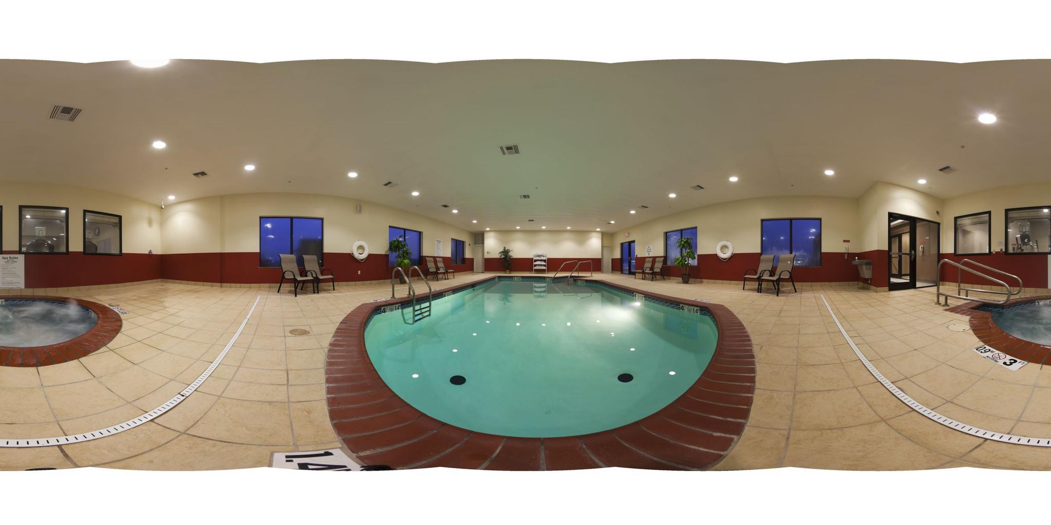 Holiday Inn Express & Suites Pryor by IHG by null