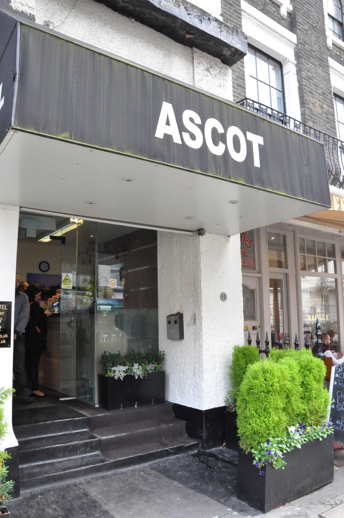 Ascot Hyde Park