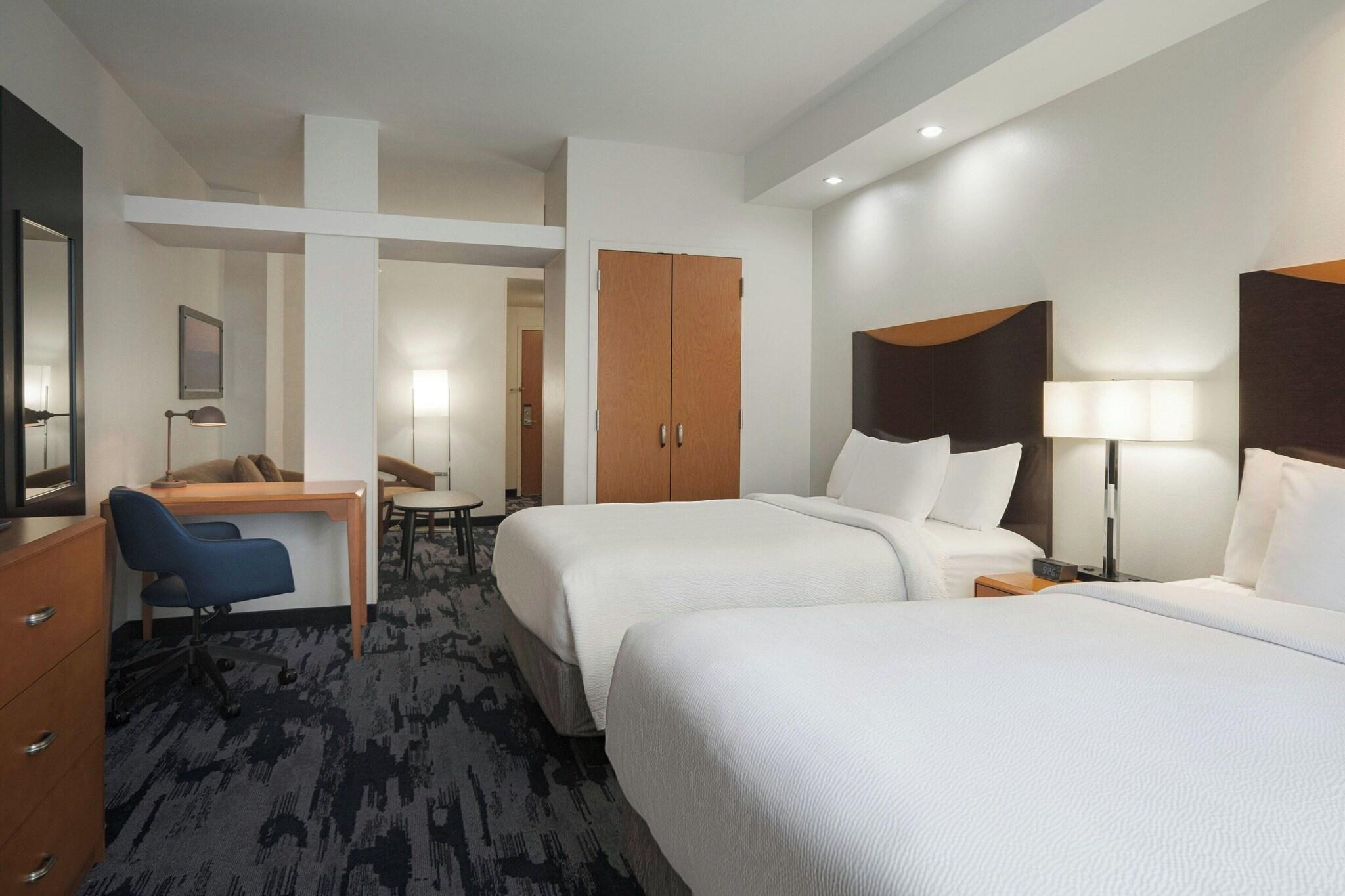 Fairfield Inn & Suites Louisville East