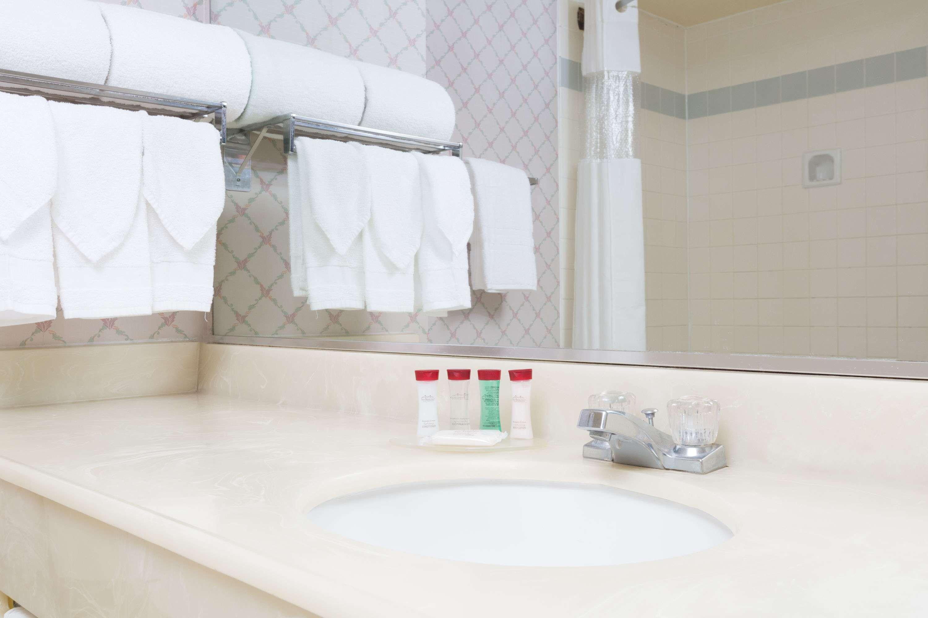Ramada by Wyndham Hawthorne/LAX