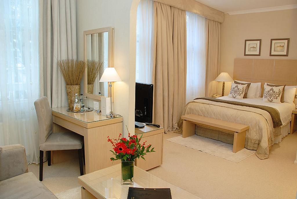 The Beaufort Knightsbridge by null