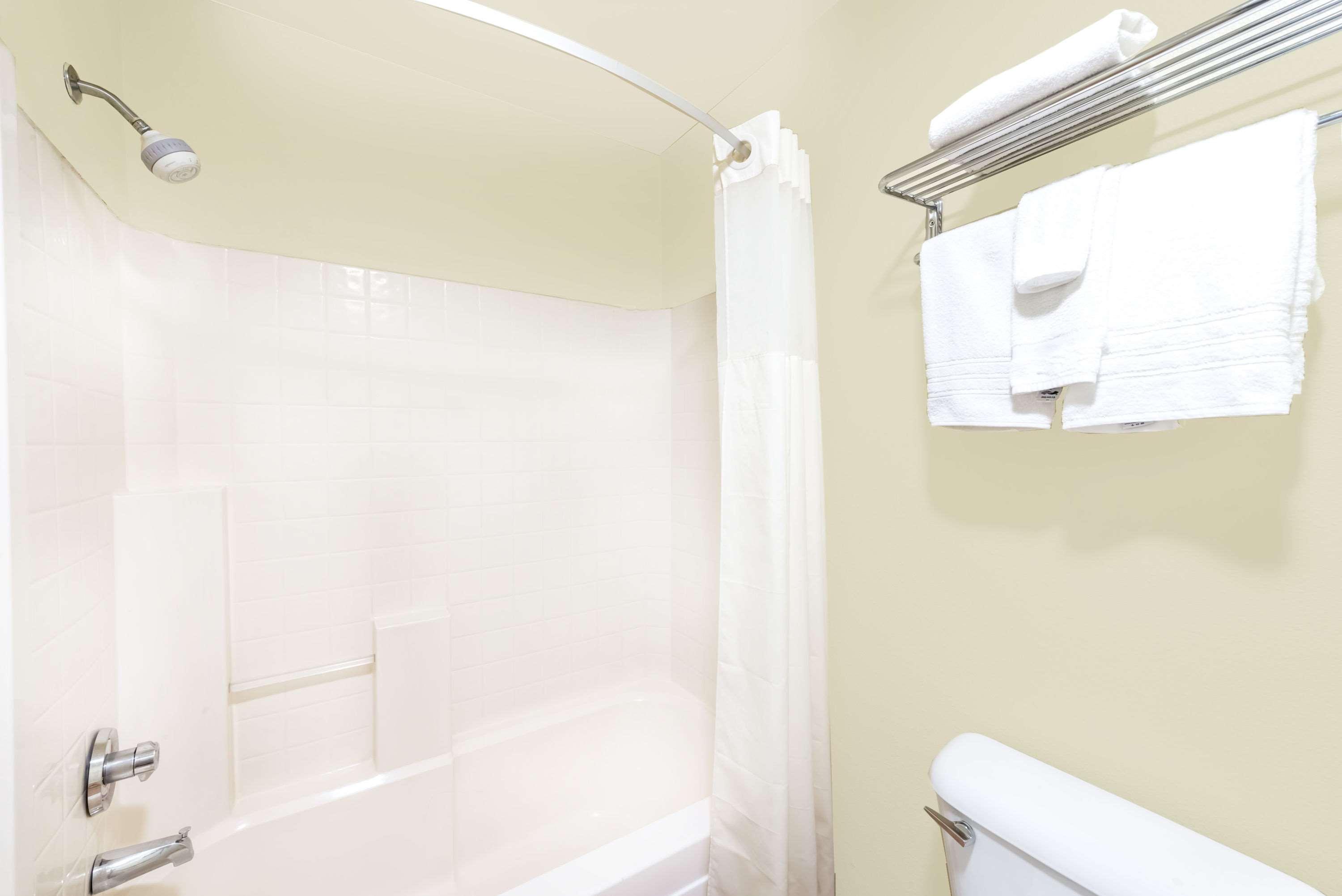 Days Inn & Suites By Wyndham Lordsburg