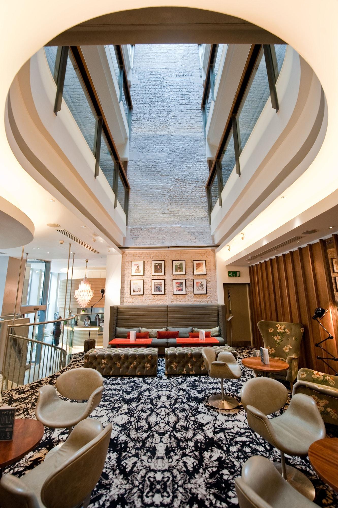 Marrable's Farringdon Hotel by null