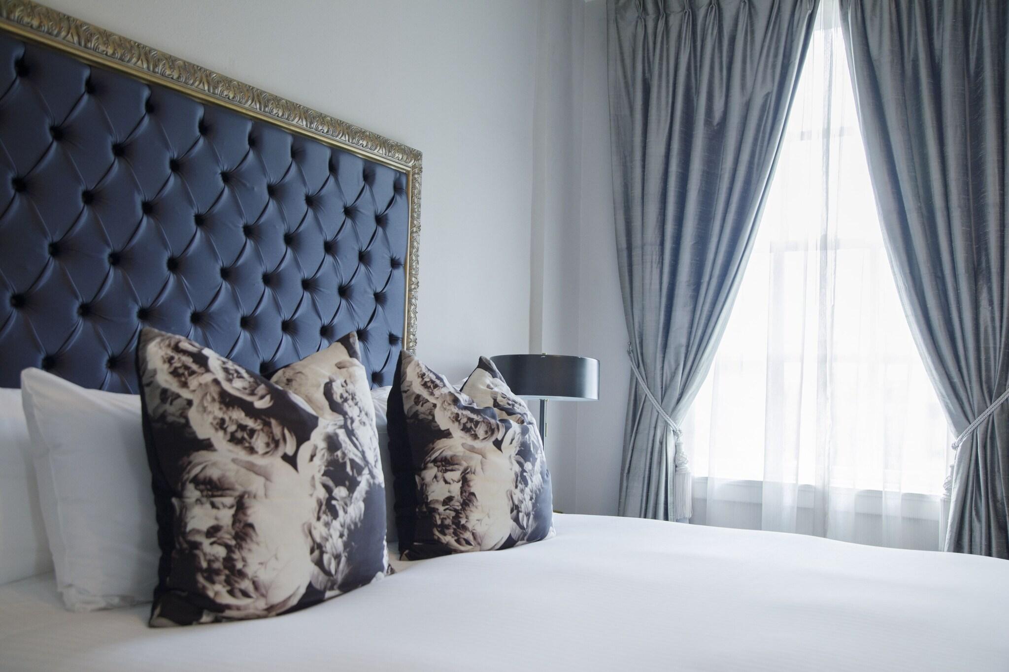 The Culver Hotel by null