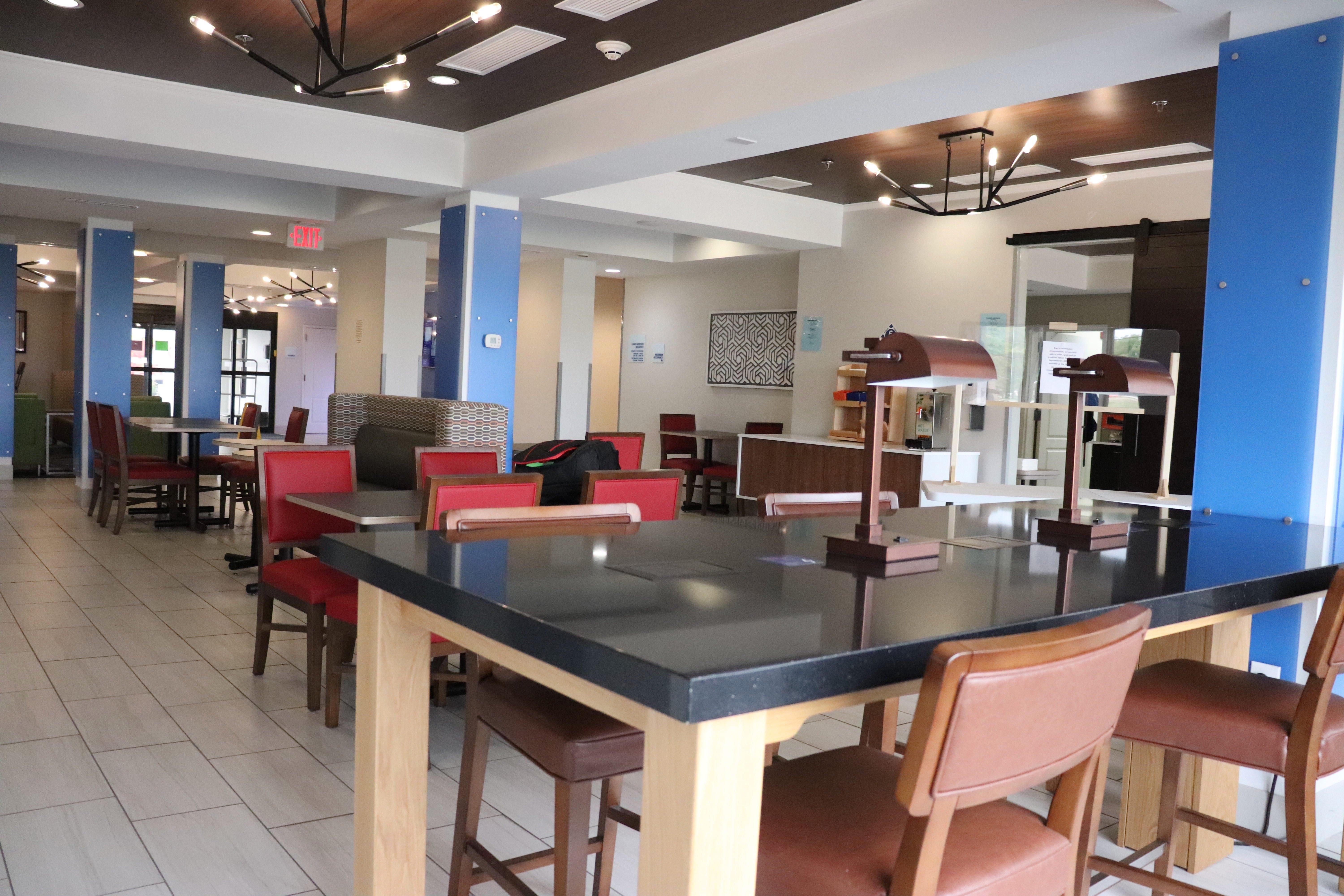 Holiday Inn Express & Suites Crawfordsville By IHG