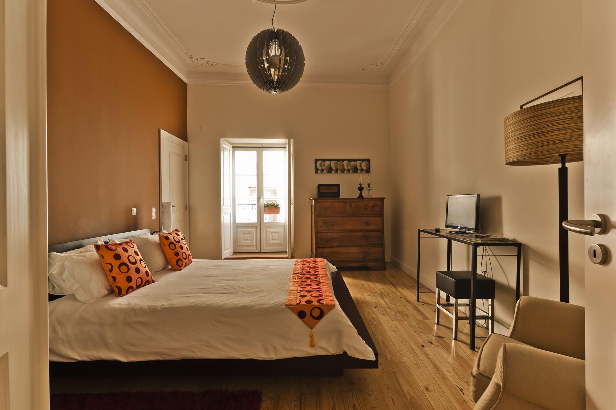 Casa do Bairro by Shiadu by null