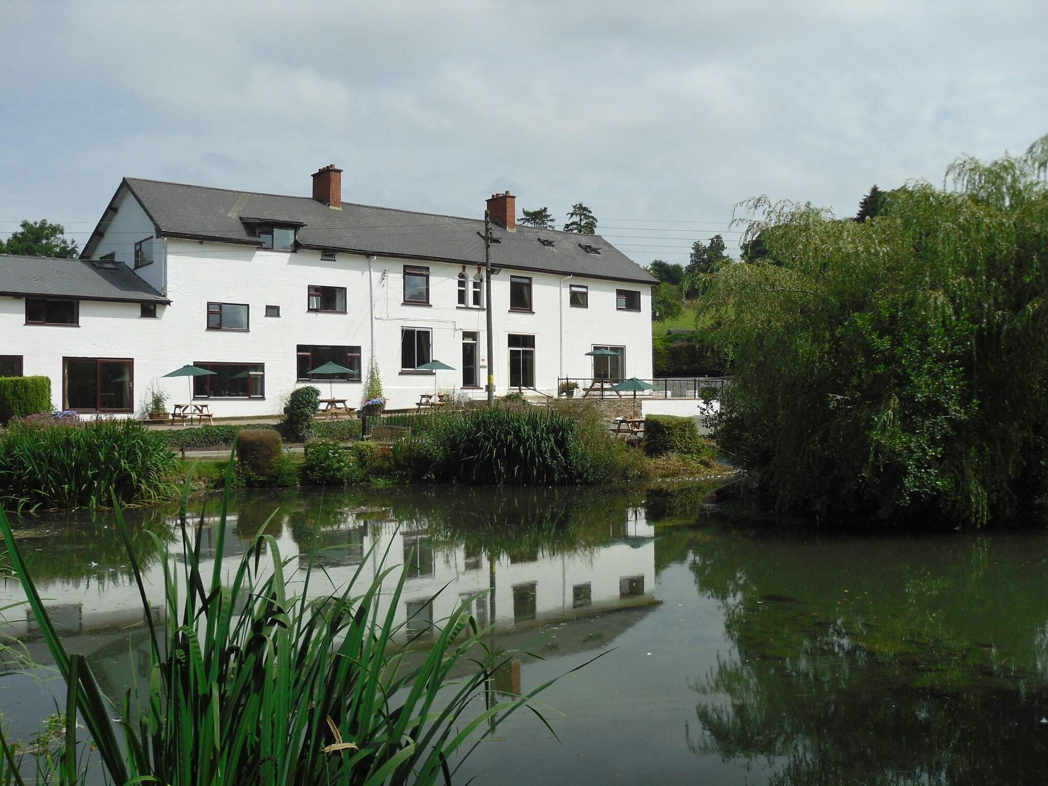Three Wells Hotel