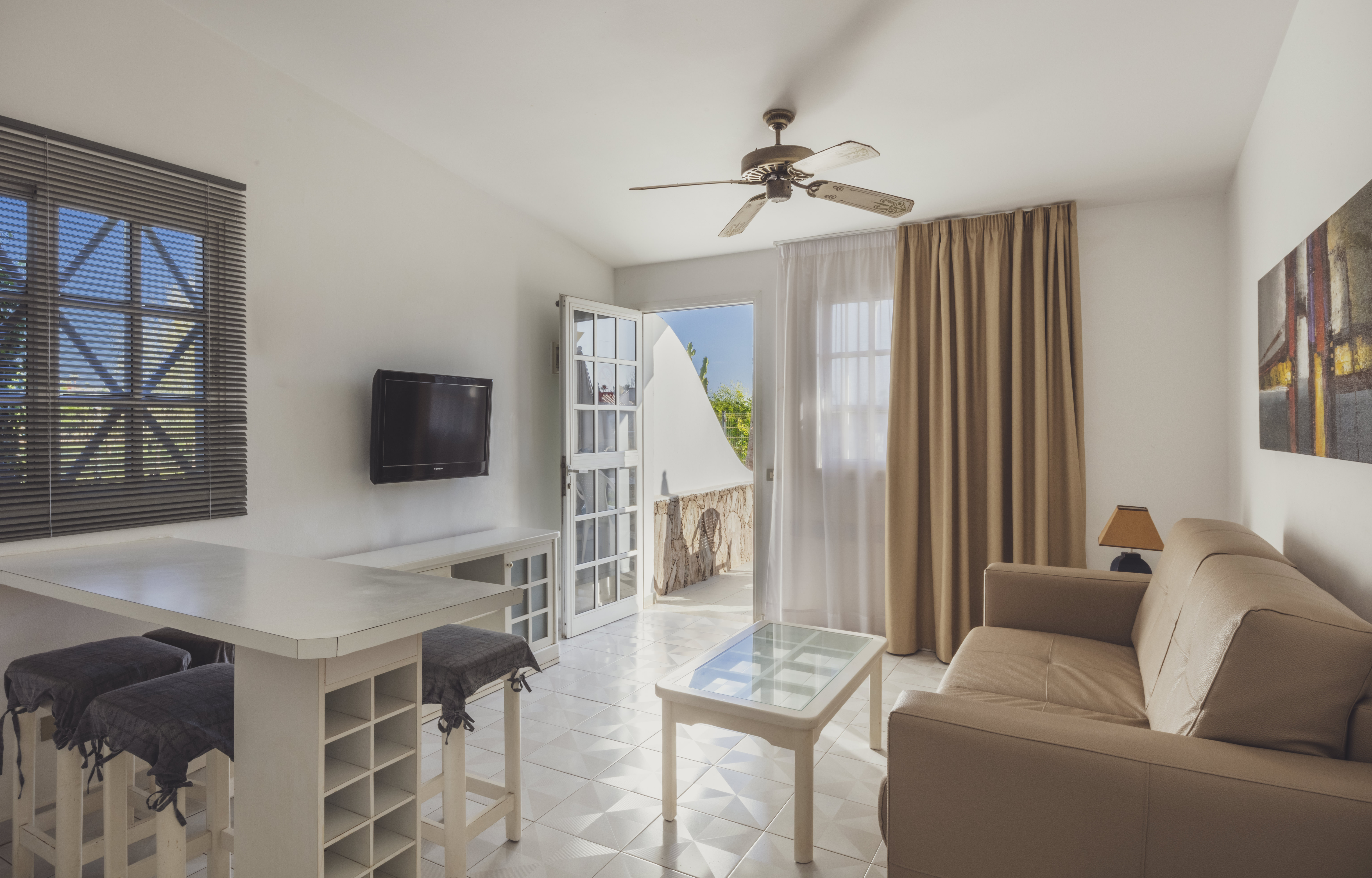 Vista Verde - Adults Only
