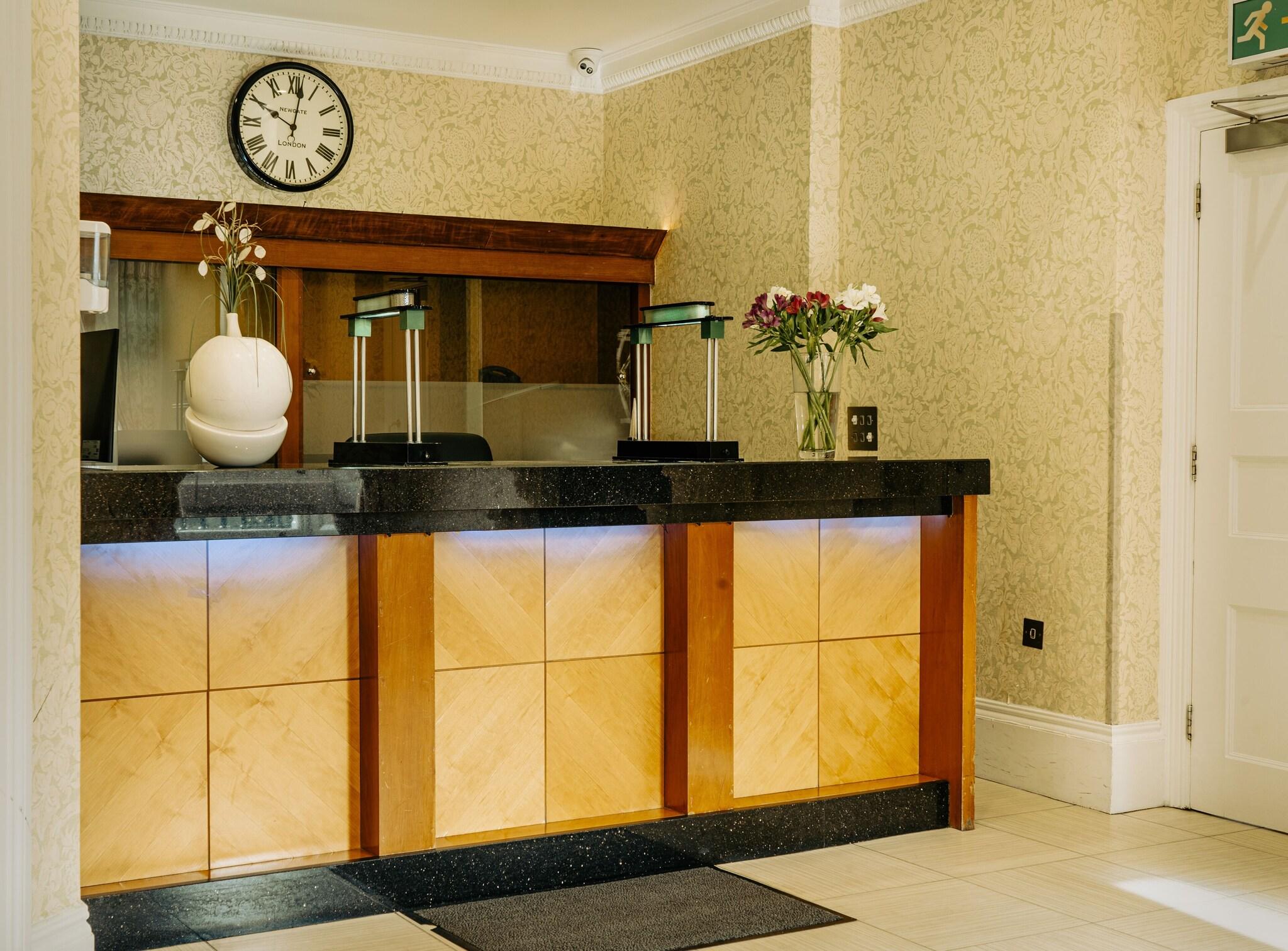 Athena Hotel - B&B