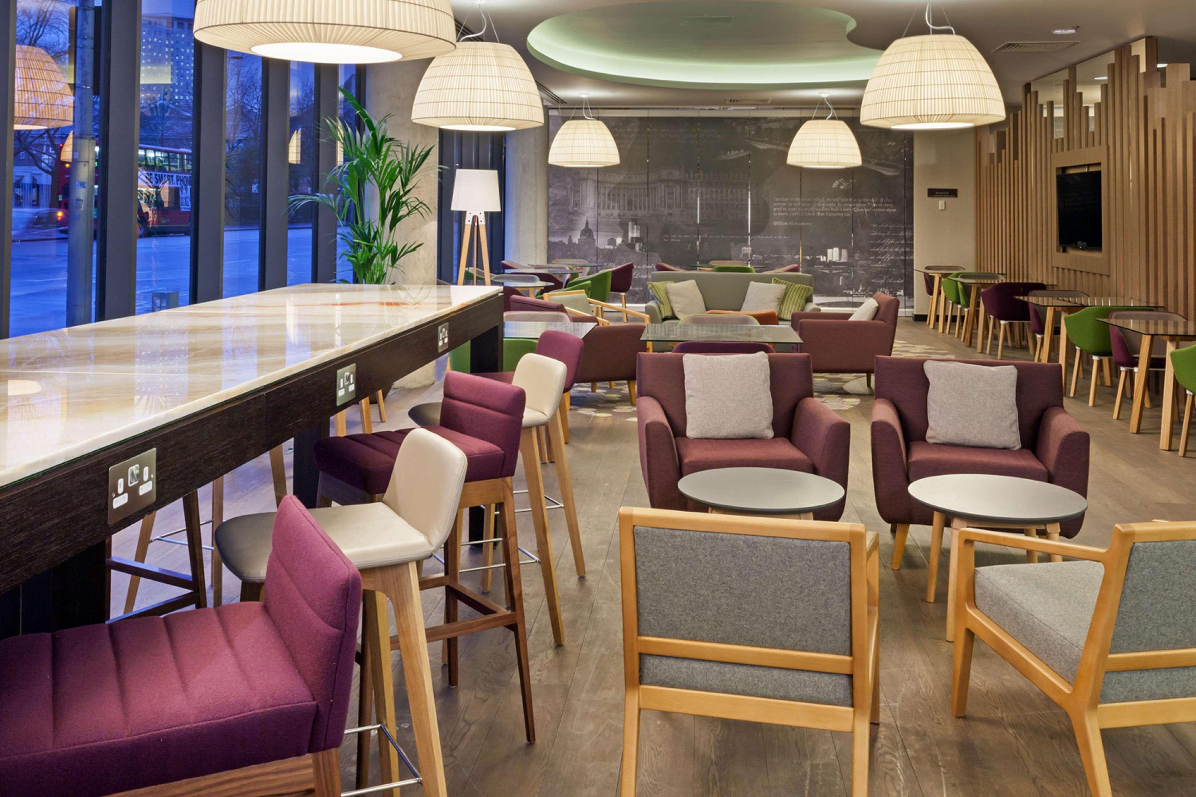 Hampton by Hilton London...