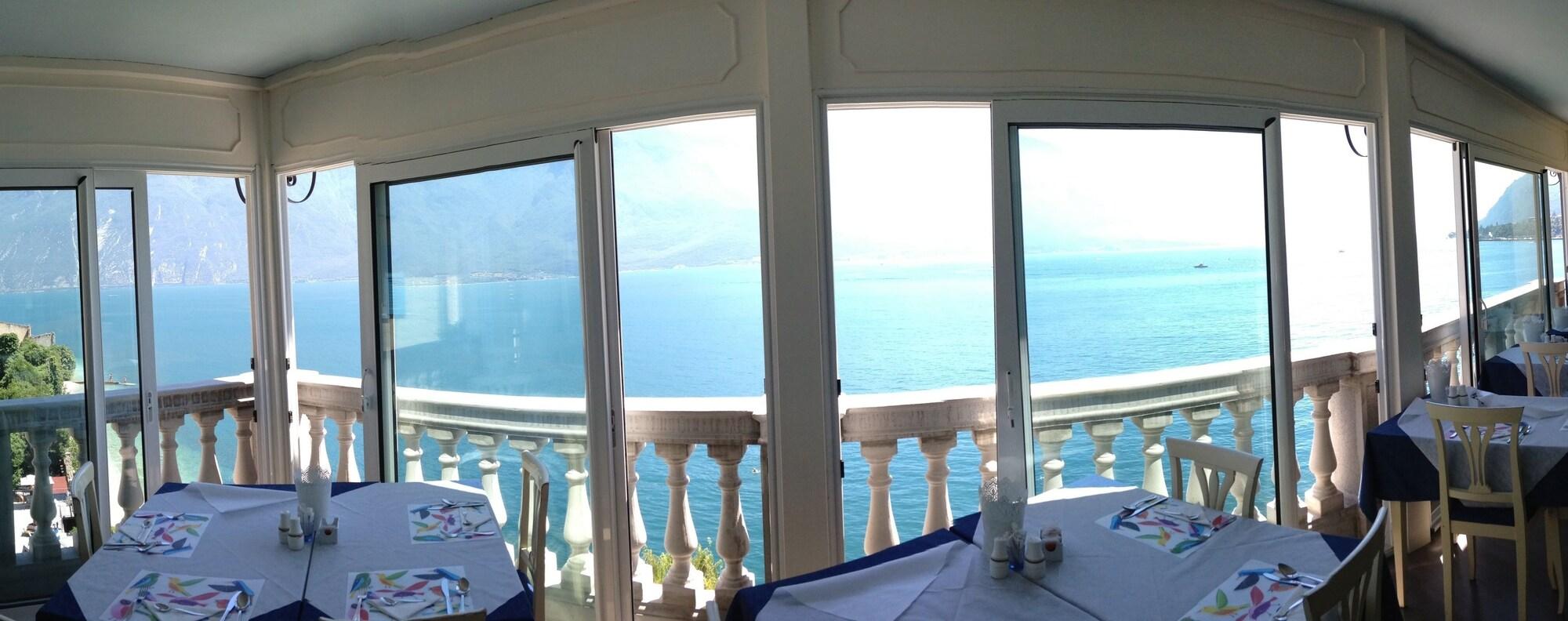 Villa Romantica