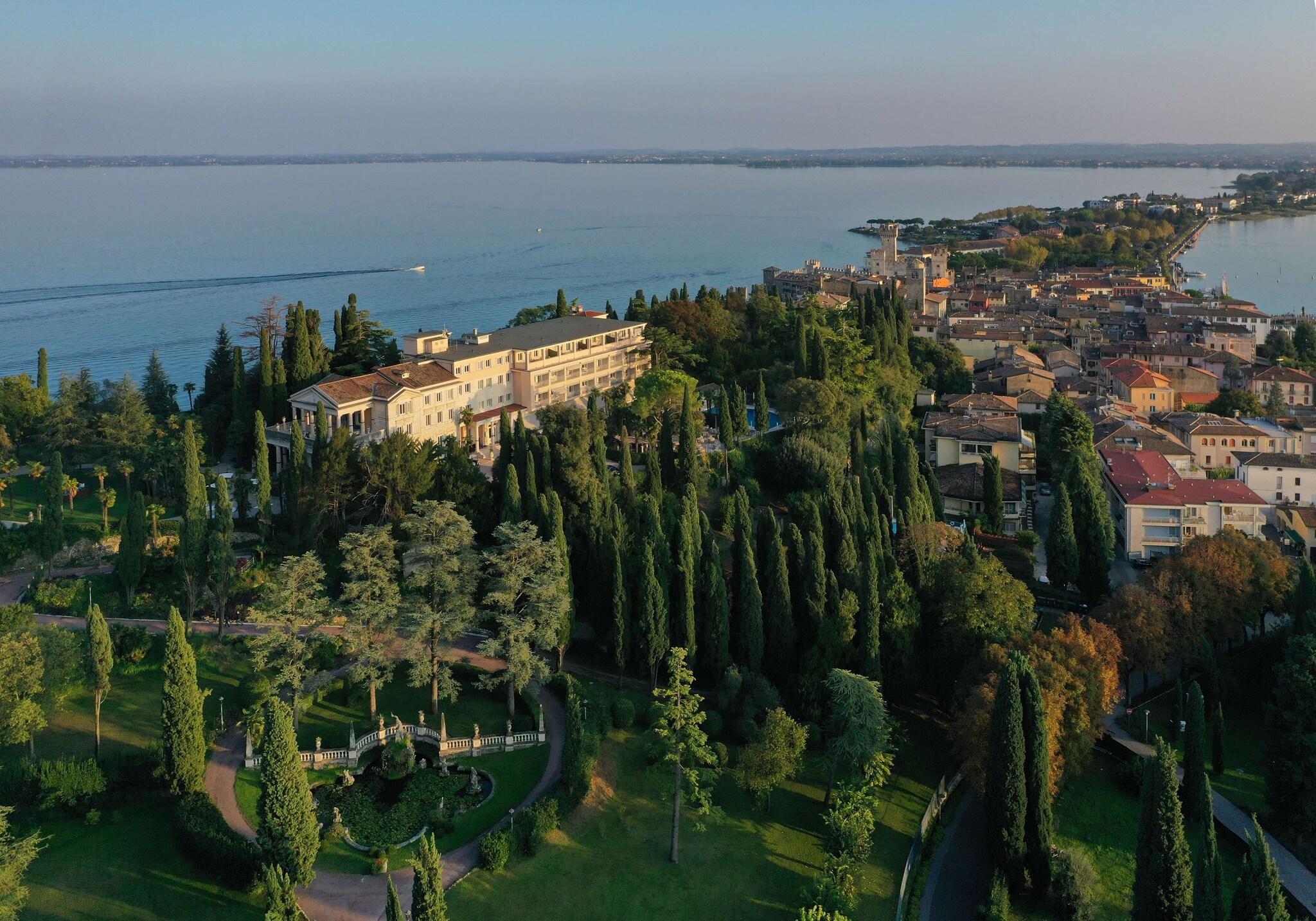 Villa Cortine by null