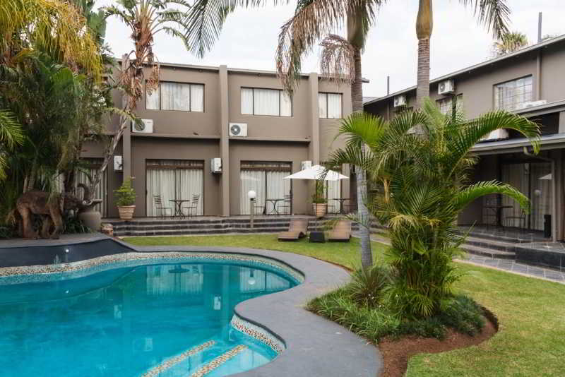 Elephant Springs Hotel & Apartments by null