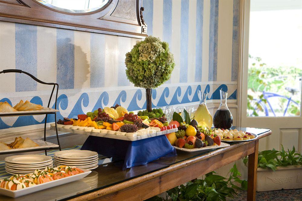 Blue Lantern Inn by null