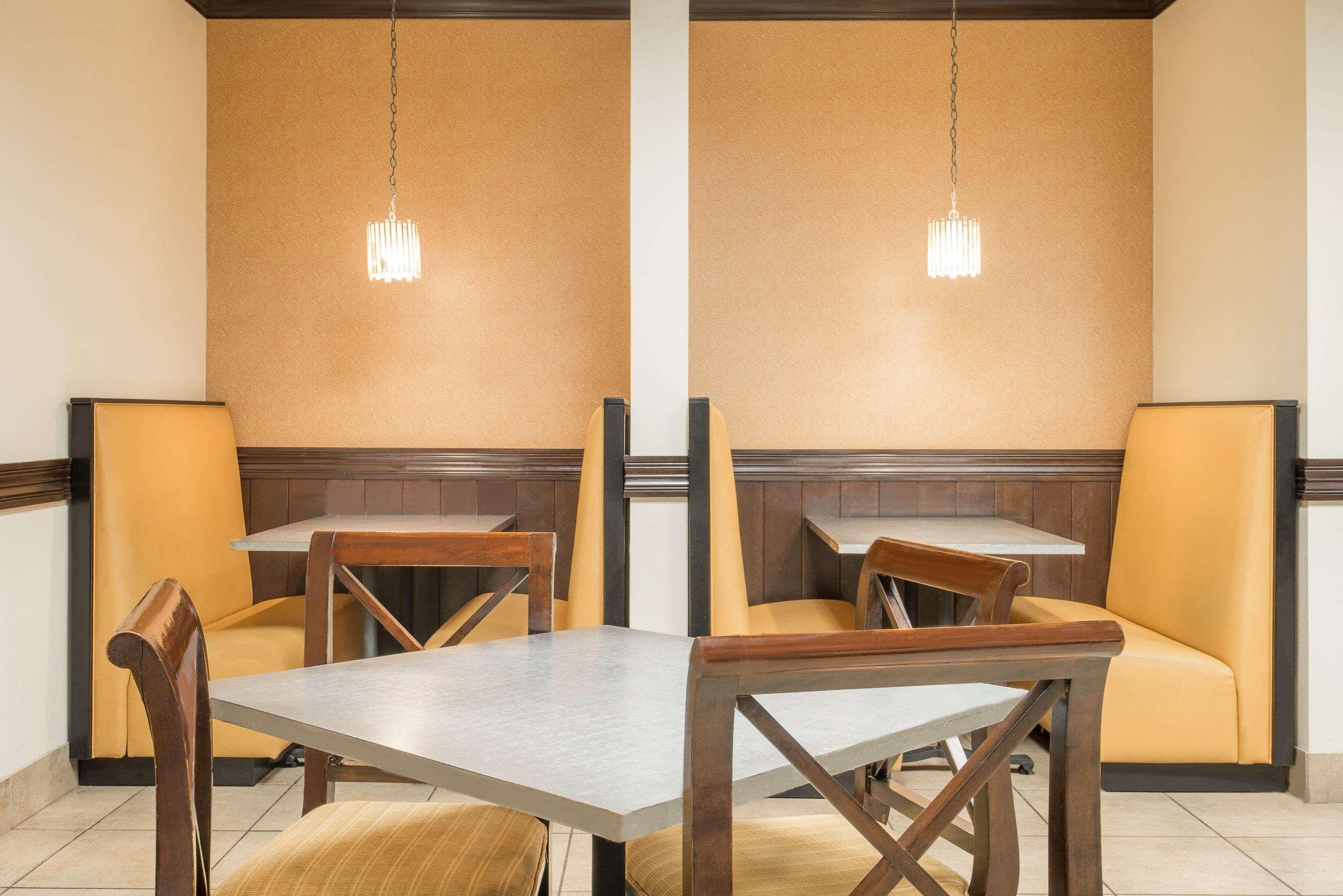 Hawthorn Suites By Wyndham Lubbock