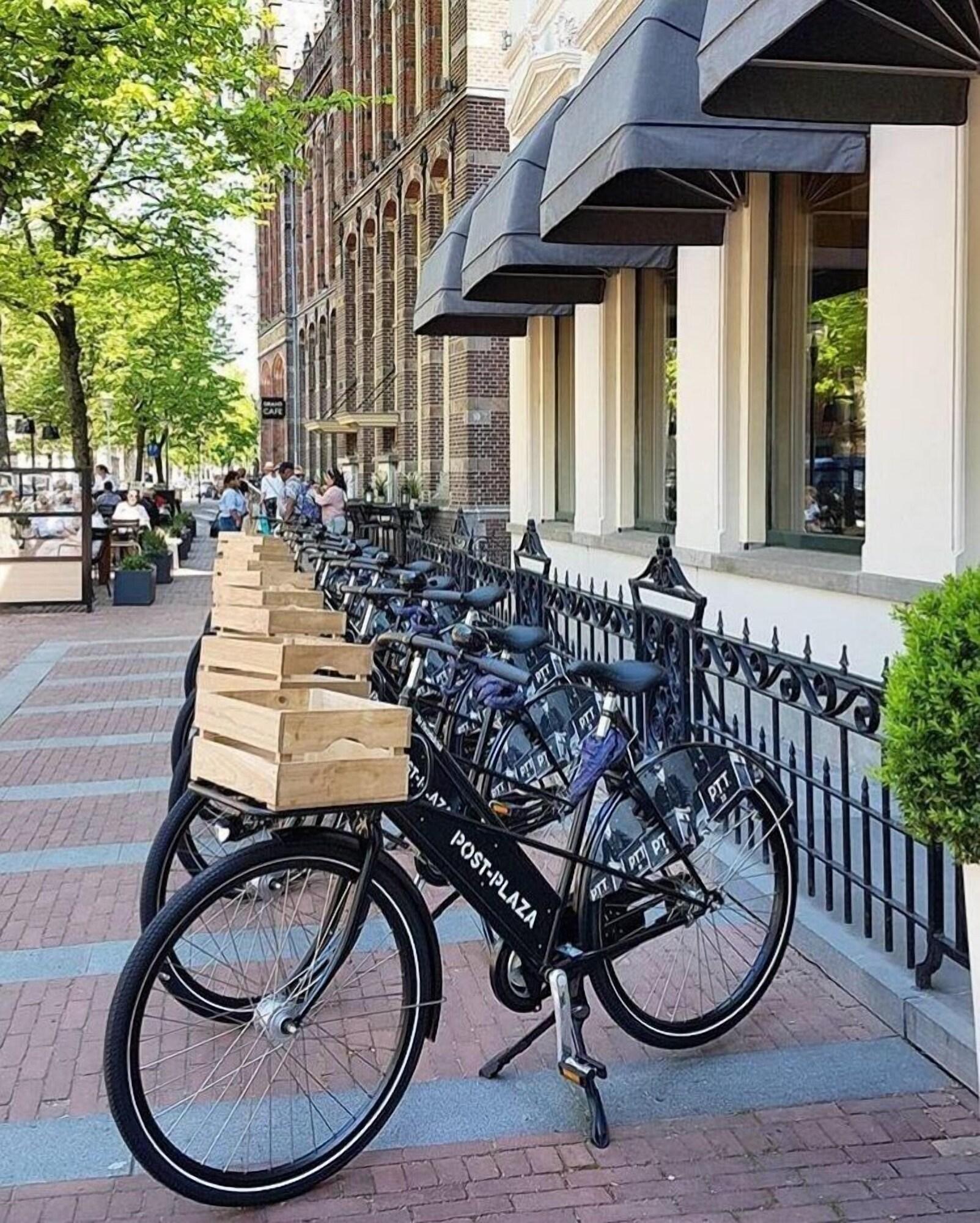 Post-Plaza Hotel & Grand Café by null