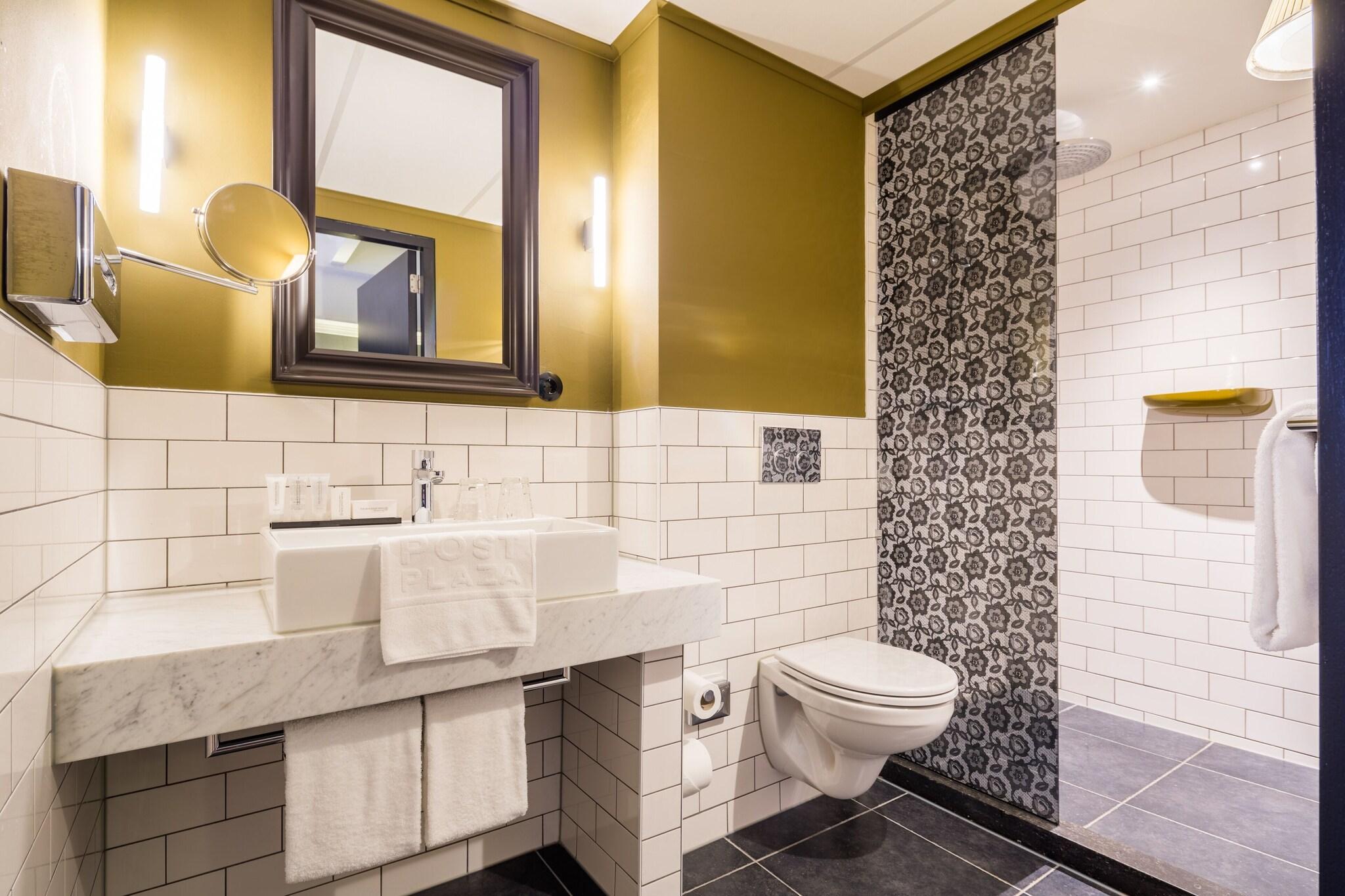 Post-Plaza Hotel & Grand Café by null