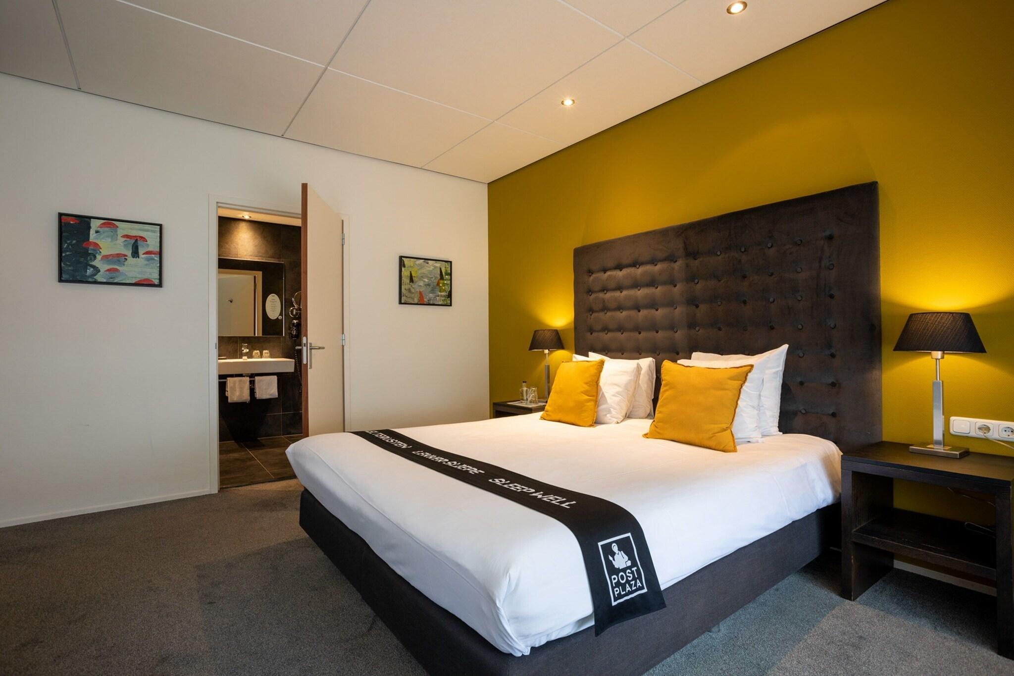 Post-Plaza Hotel & Grand Café by null