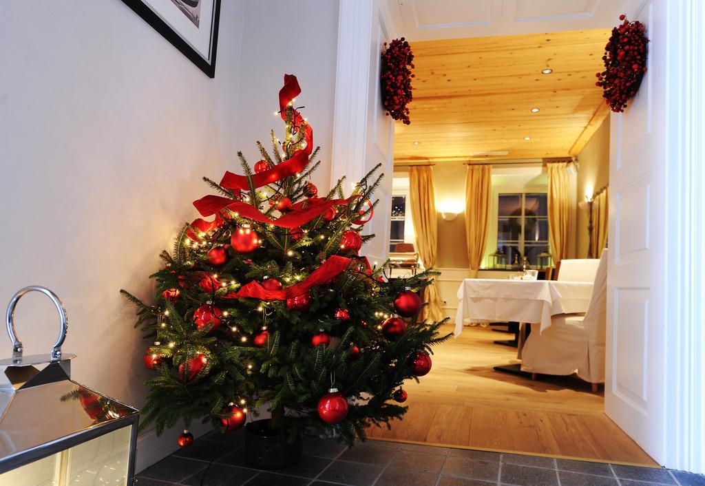 Lesar Hotel Angel by null