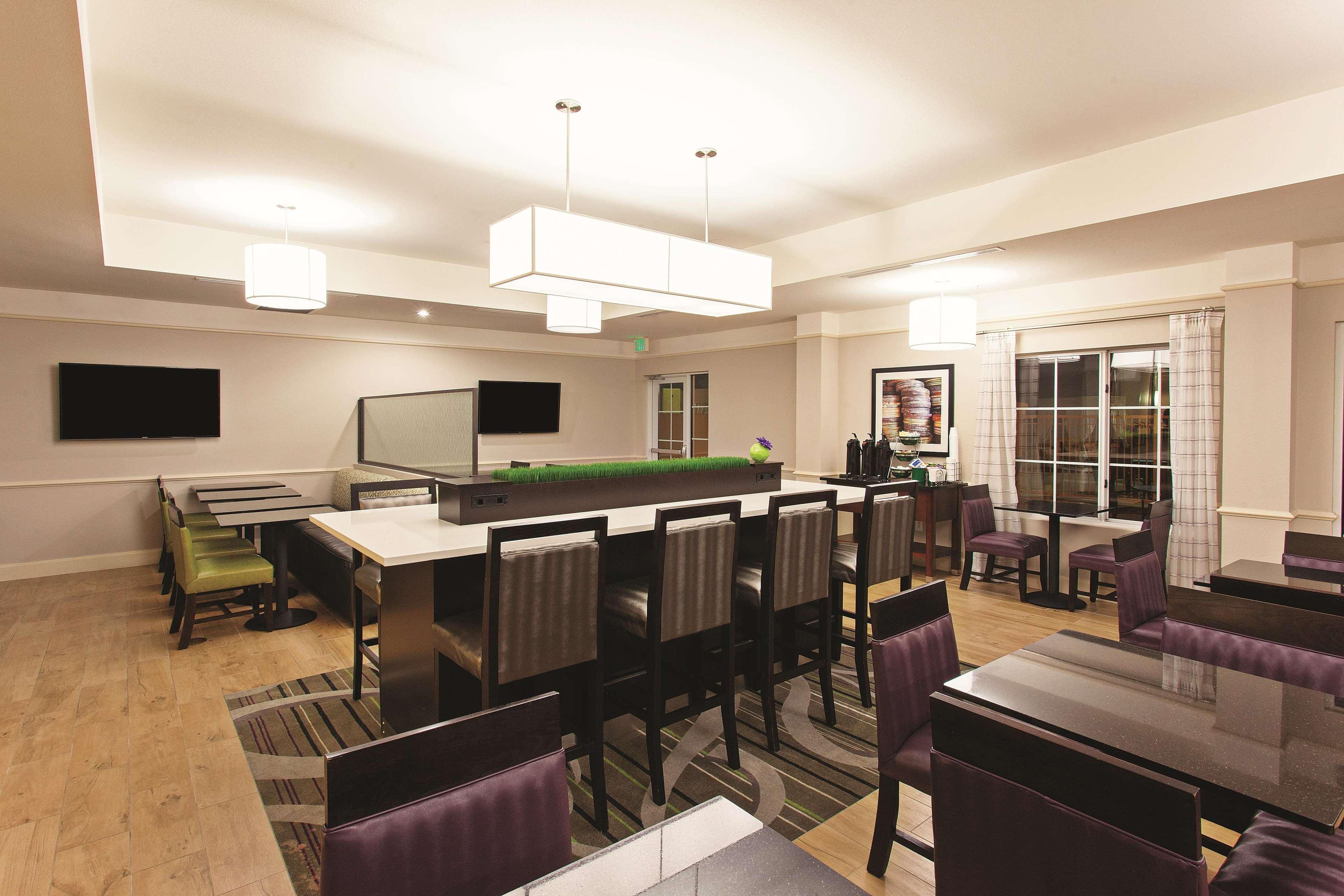 La Quinta Inn & Suites Santa Clarita Valencia