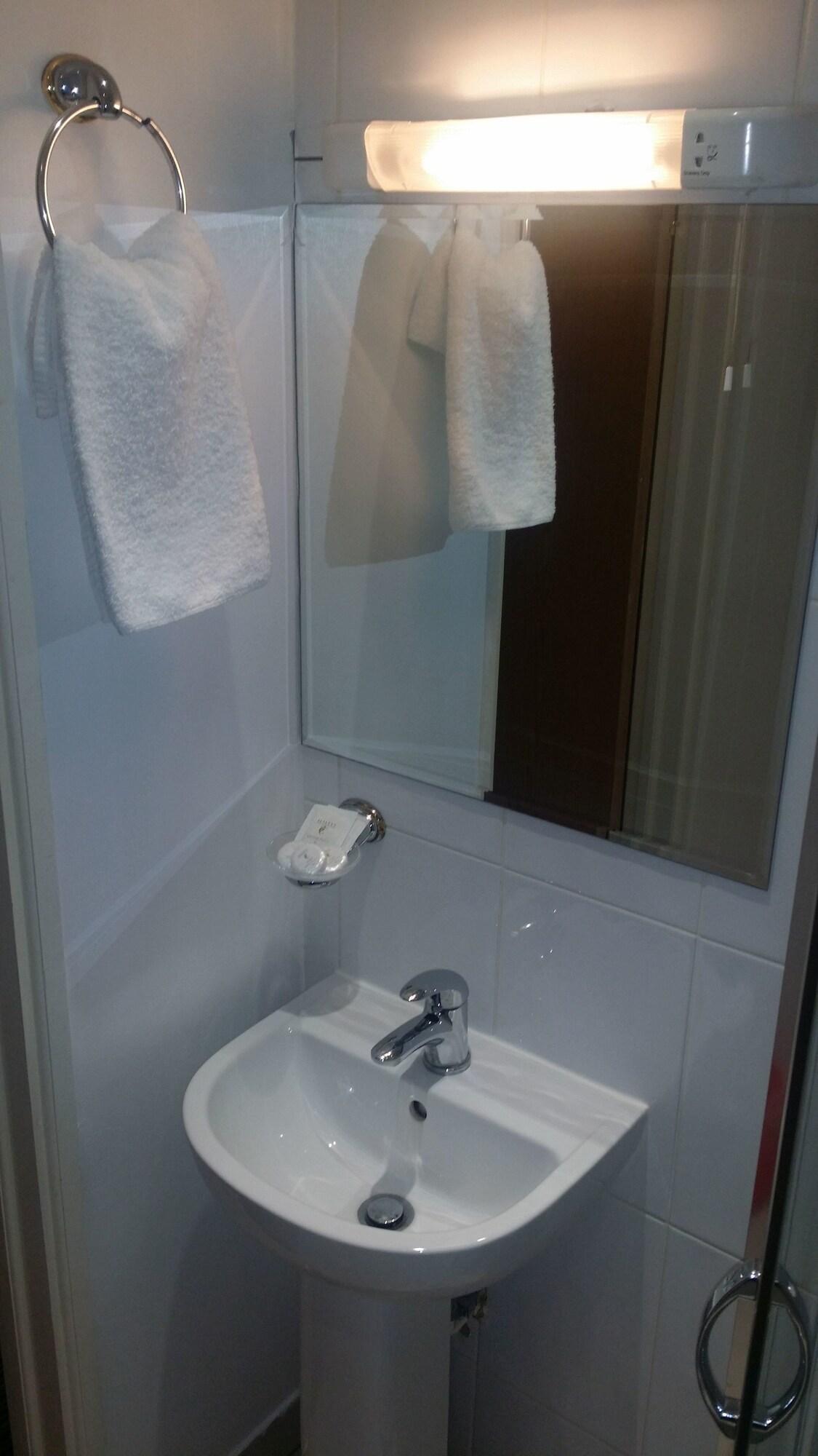 Arriva Hotel by null