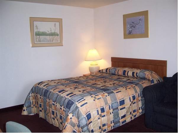 Red Carpet Inn Medford