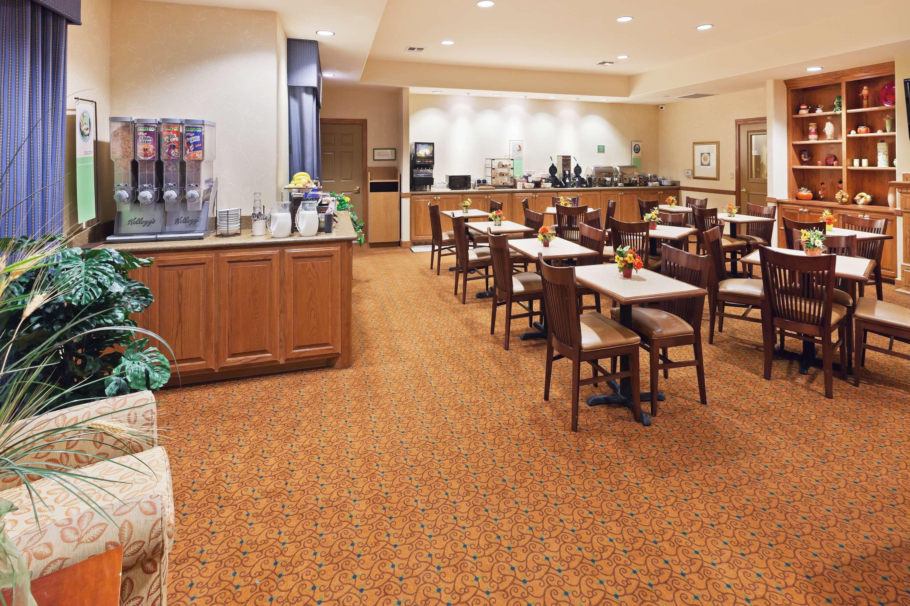 Red Roof Inn & Suites Midland