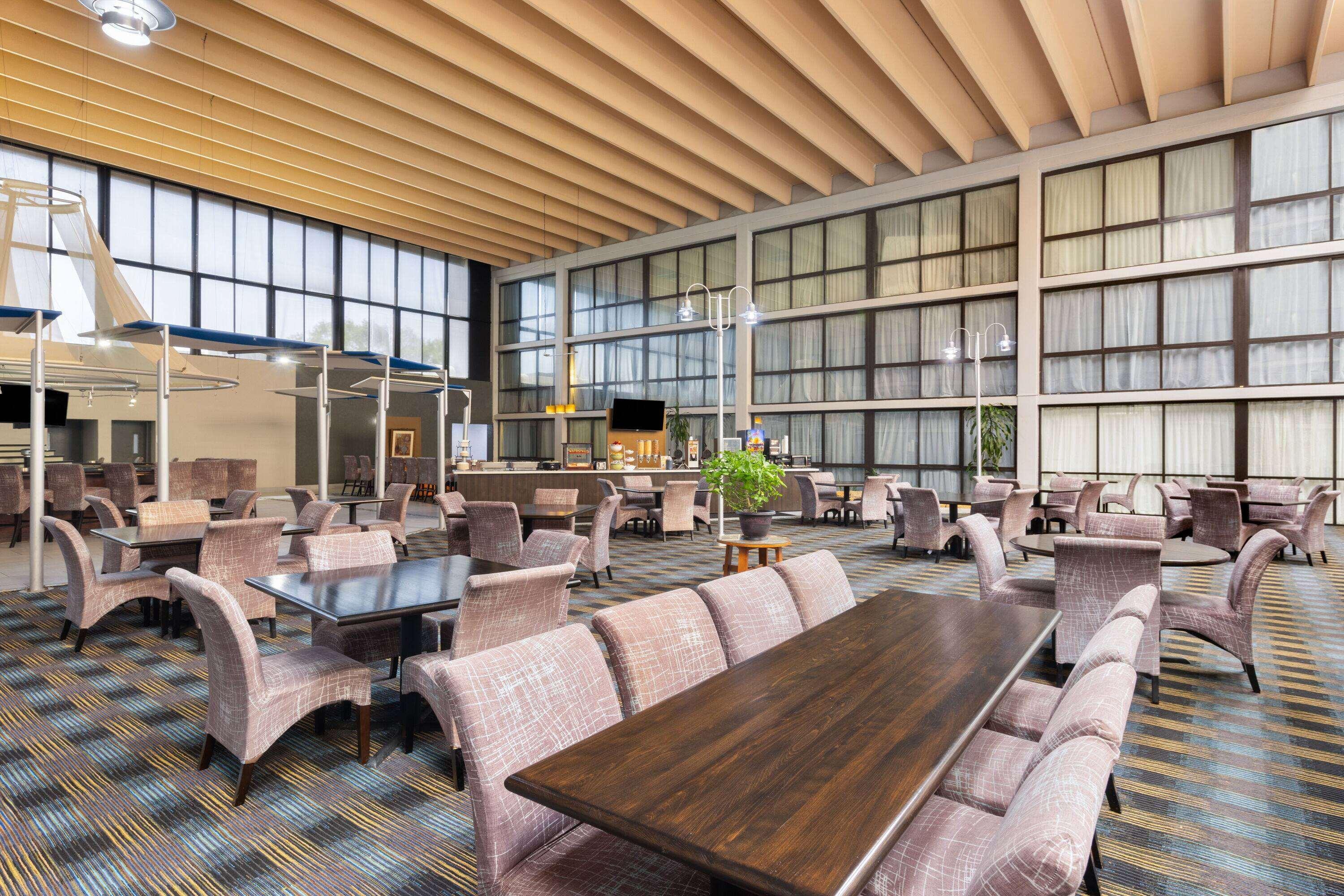 Wingate By Wyndham Kansas Cit