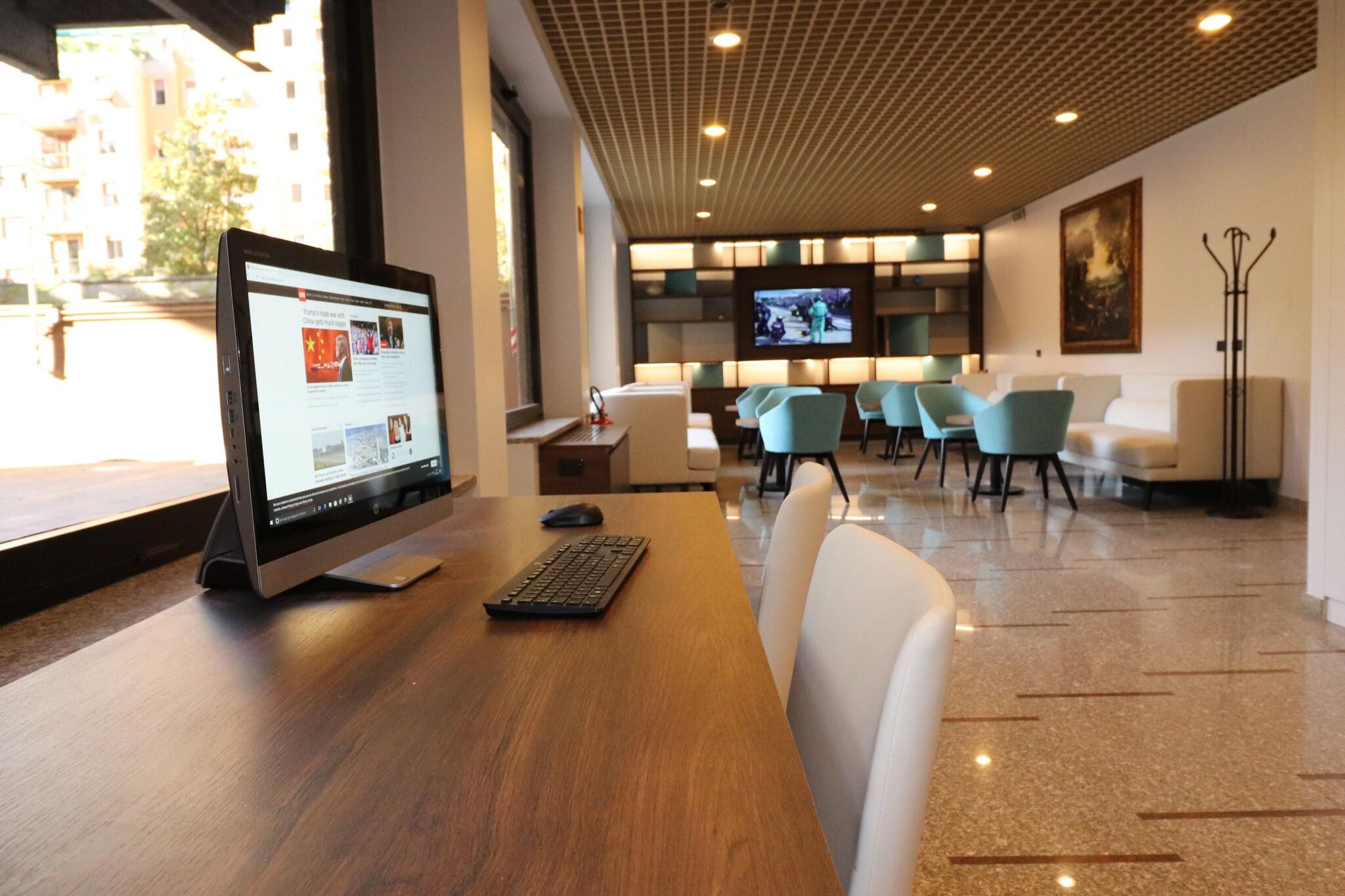 Hotel Domenichino - photo