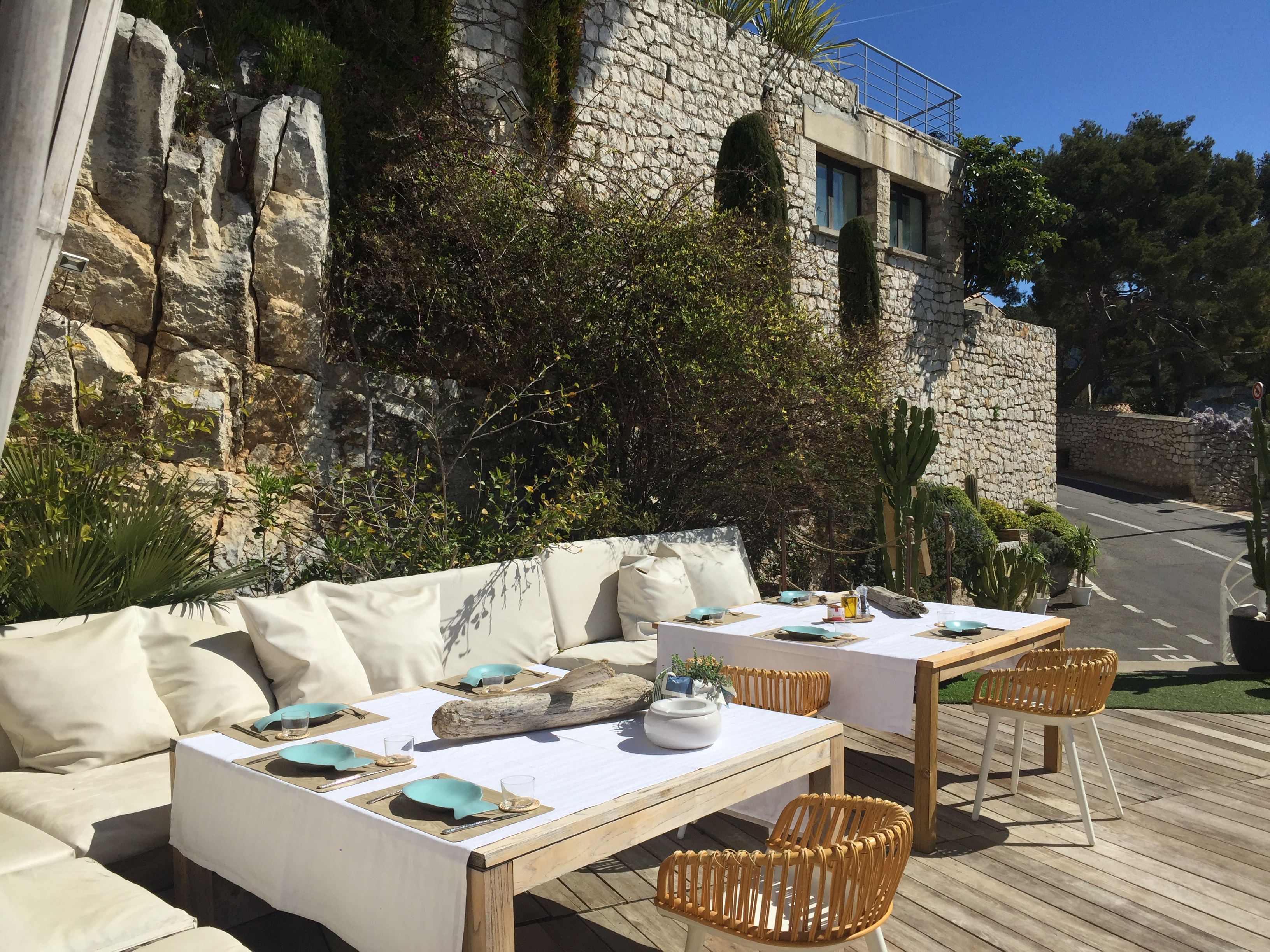 Hotel De La Plage - Mahogany by null