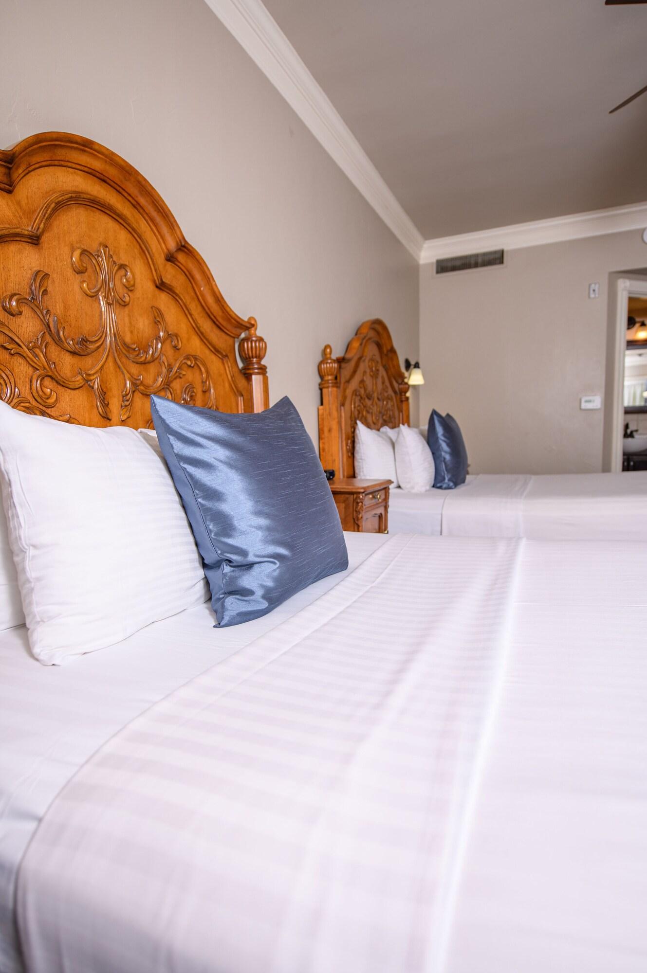 Horton Grand Hotel by null