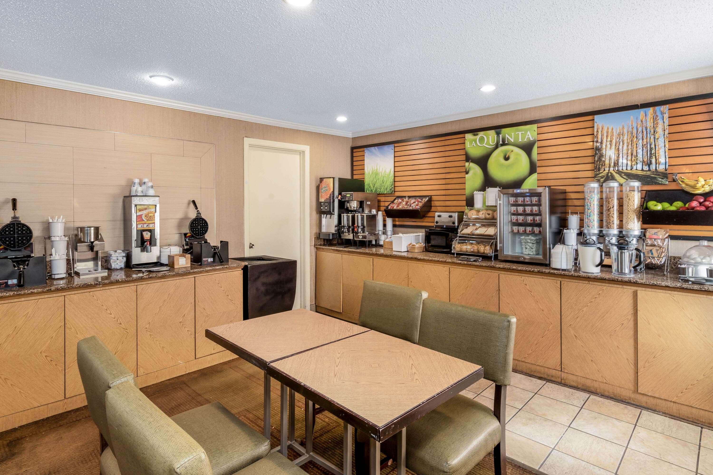 Baymont By Wyndham Meridian
