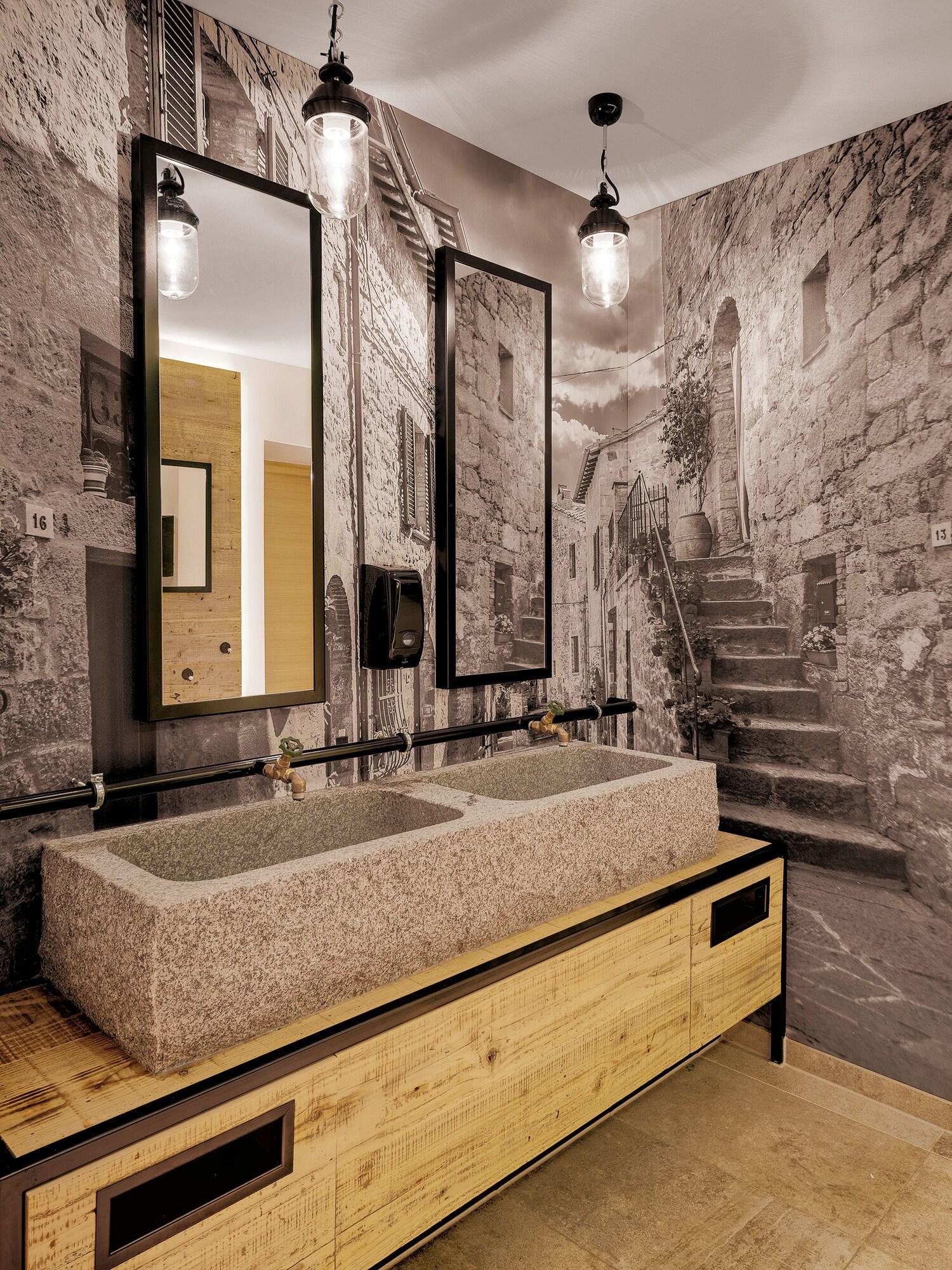 Alpen Hotel München by null