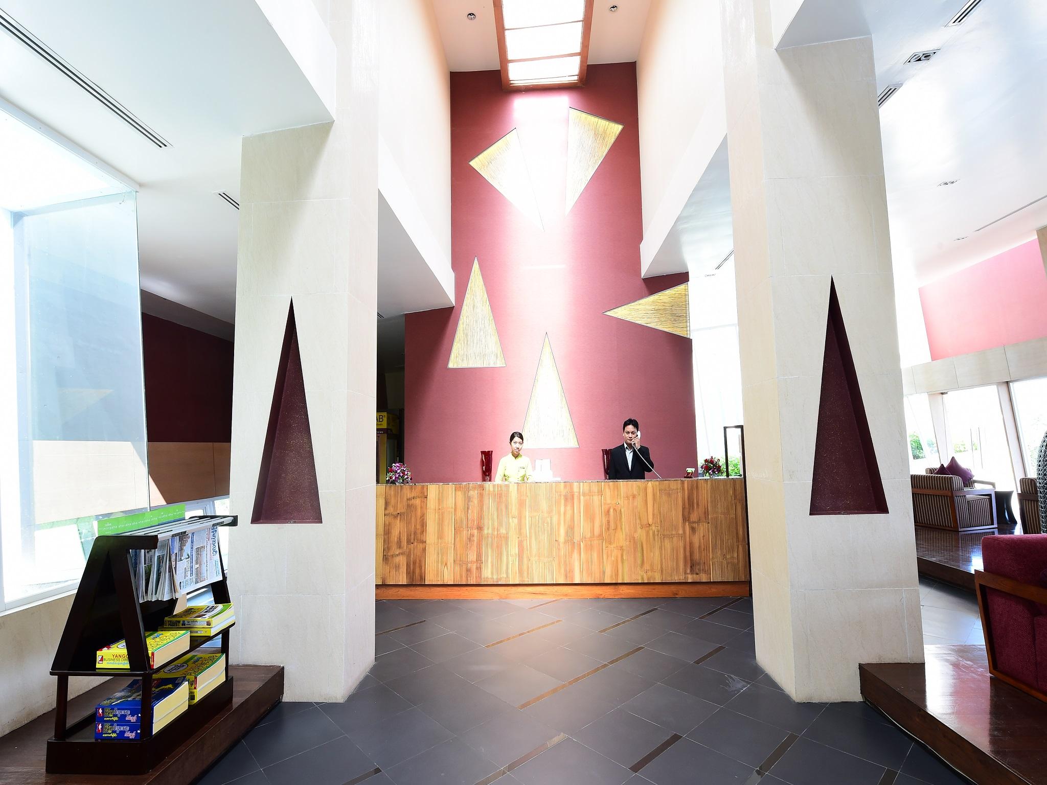 Thingaha Hotel by null