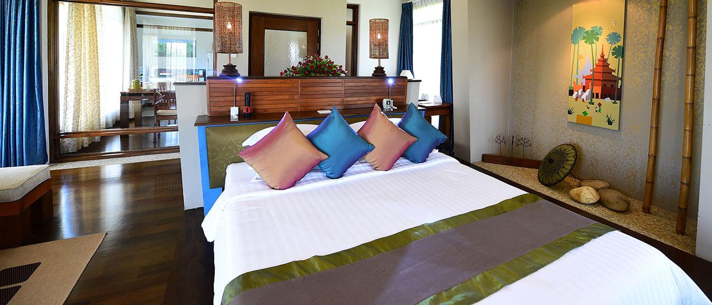 Thingaha Hotel by null