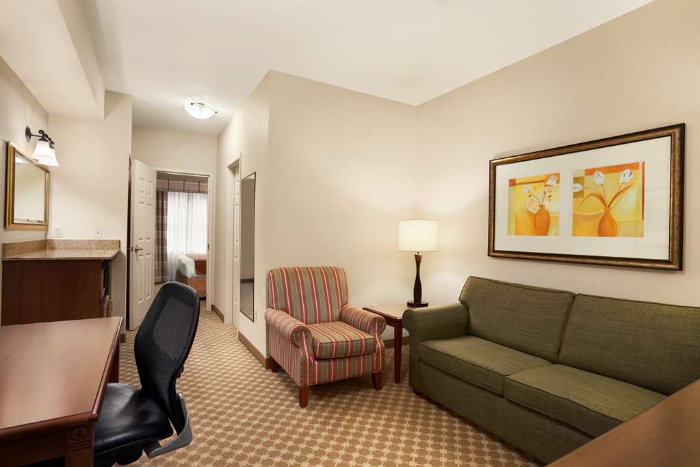 COUNTRY INN AND SUITES BY CARLSON MANCHESTER