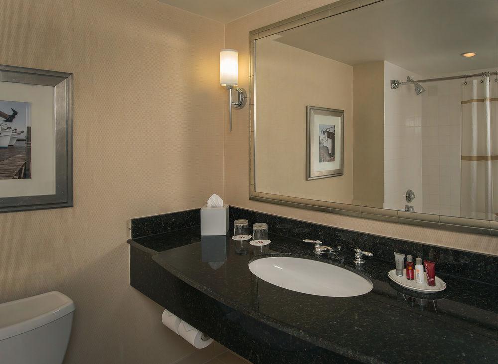Baltimore Marriott Waterfront by null